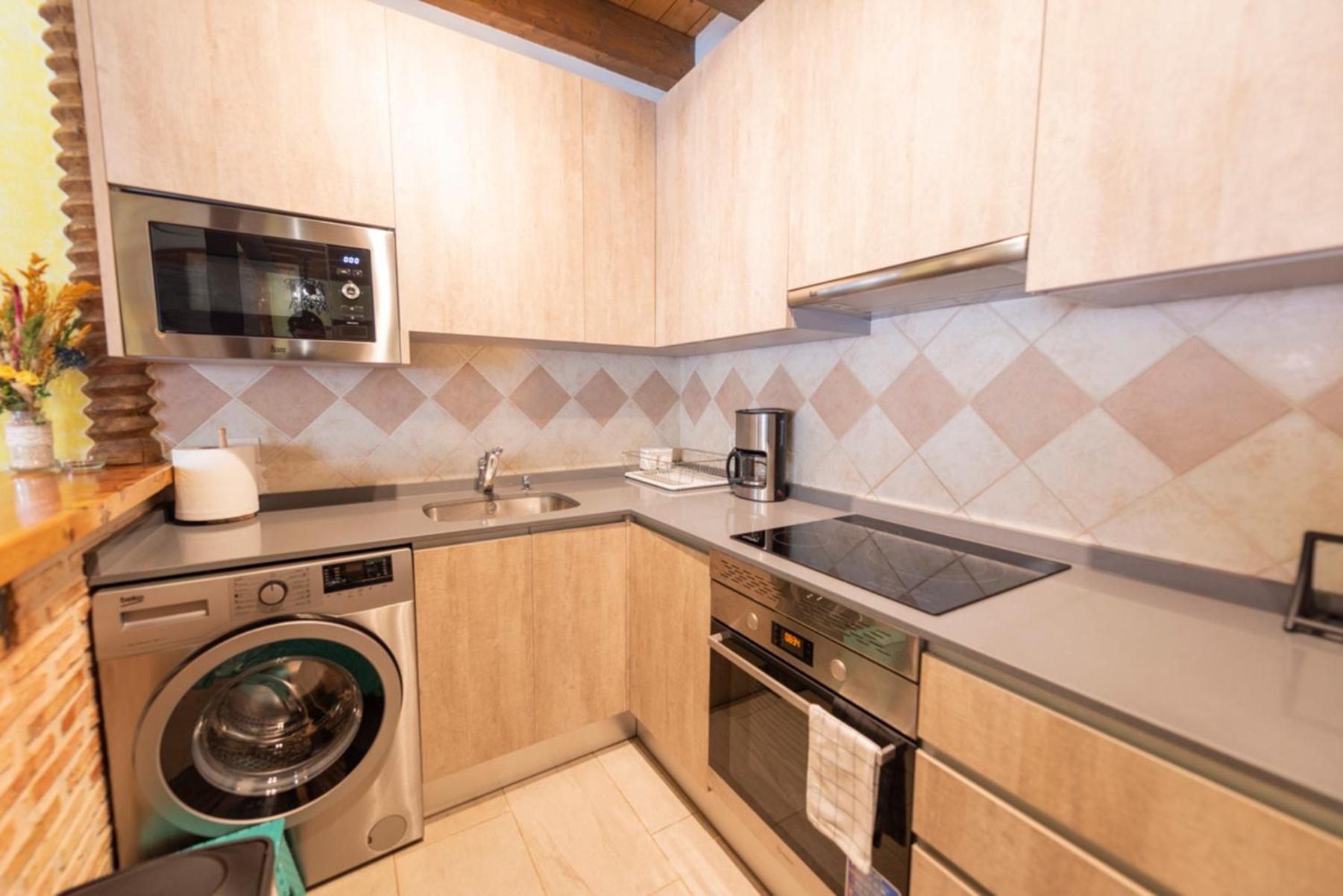Casa Entre Hoces10-12paxjardin Y Barbacoa Holiday home *