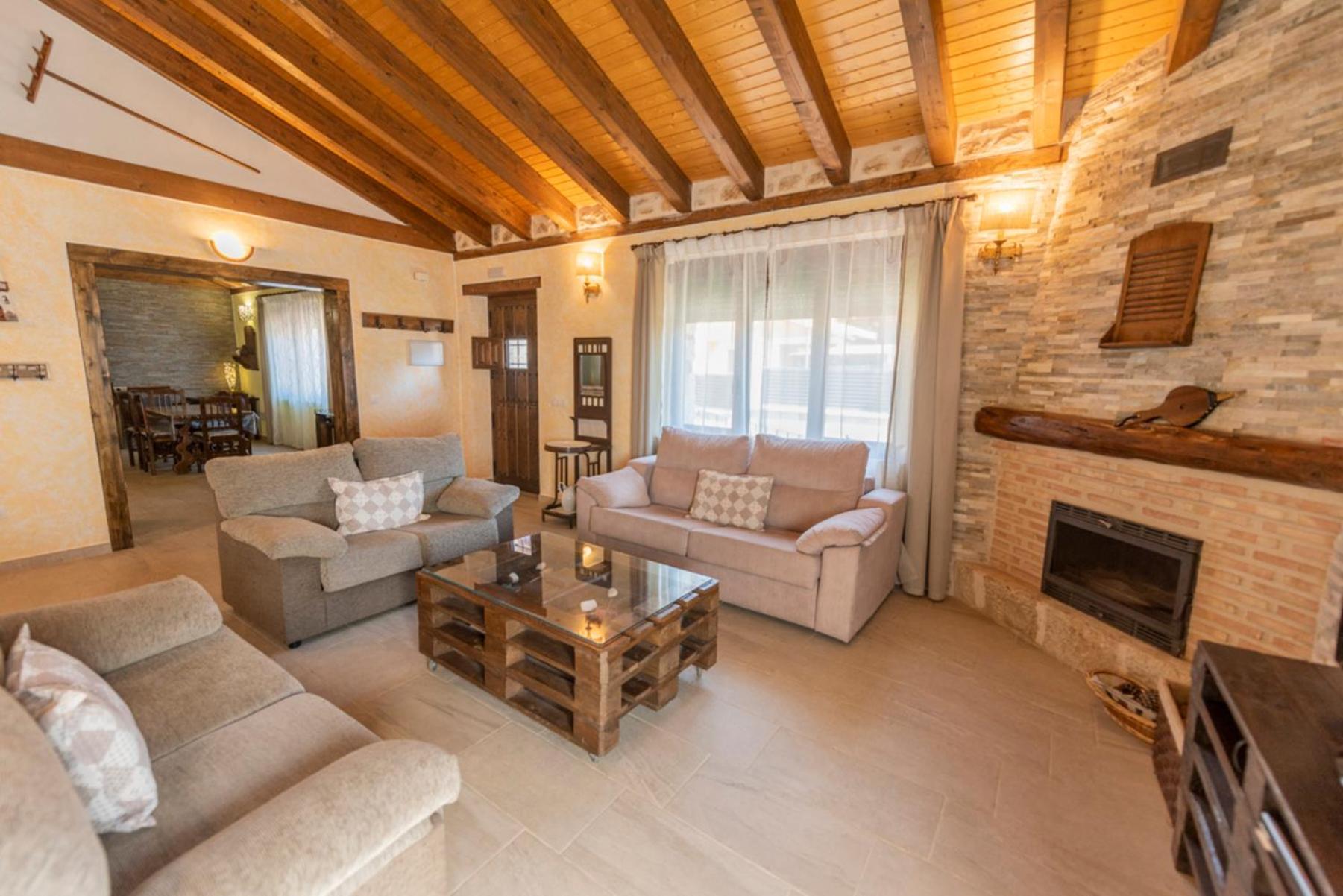 Casa Entre Hoces10-12paxjardin Y Barbacoa Holiday home Fuentemizarra