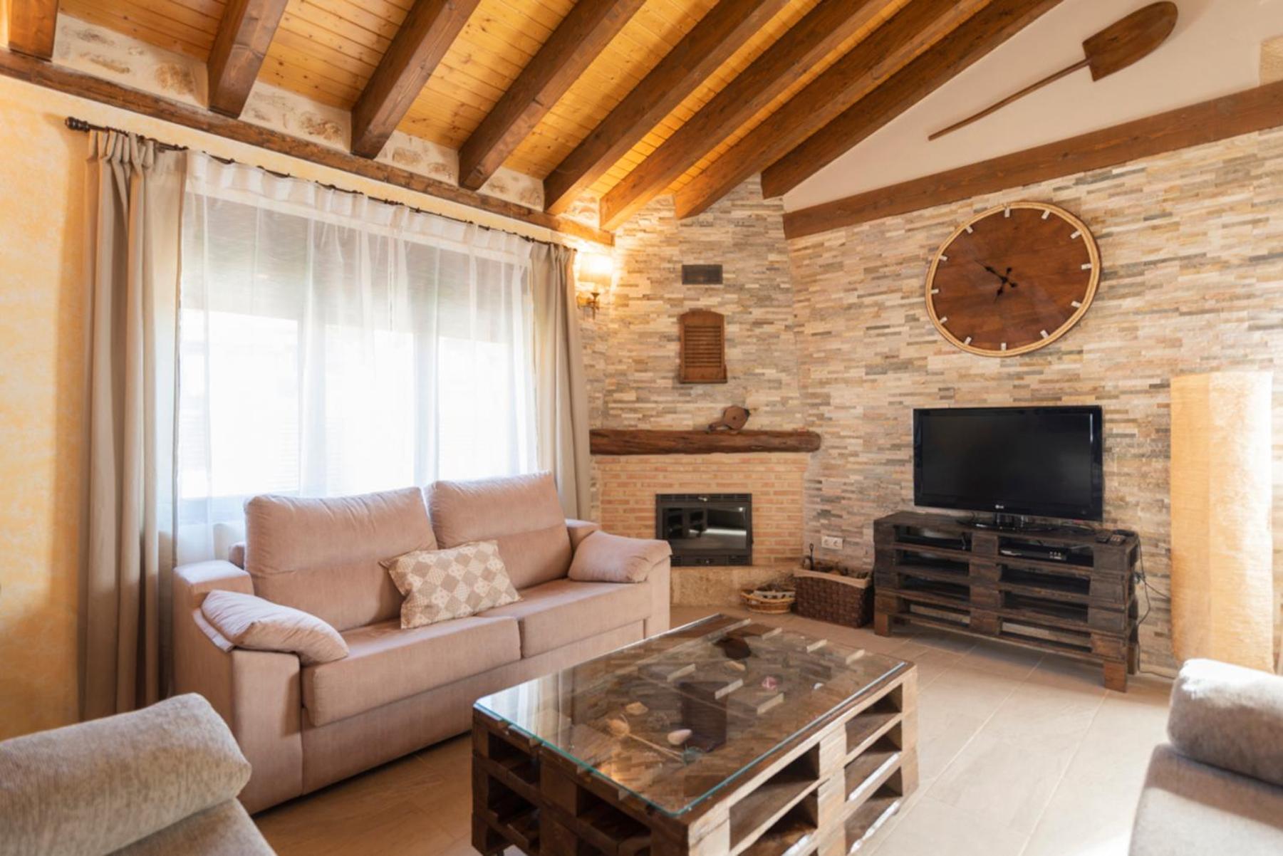 Casa Entre Hoces10-12paxjardin Y Barbacoa Holiday home *