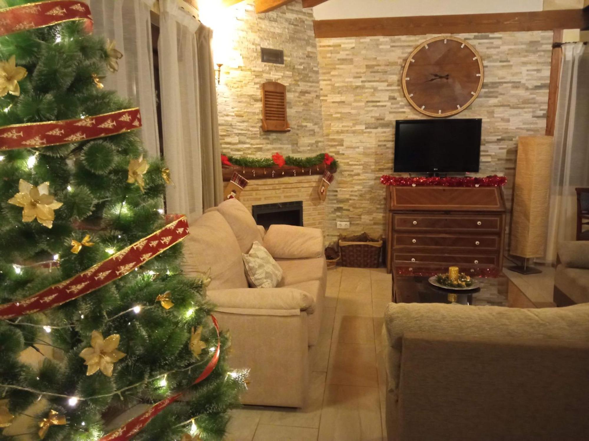 Holiday home Casa Entre Hoces10-12paxjardin Y Barbacoa