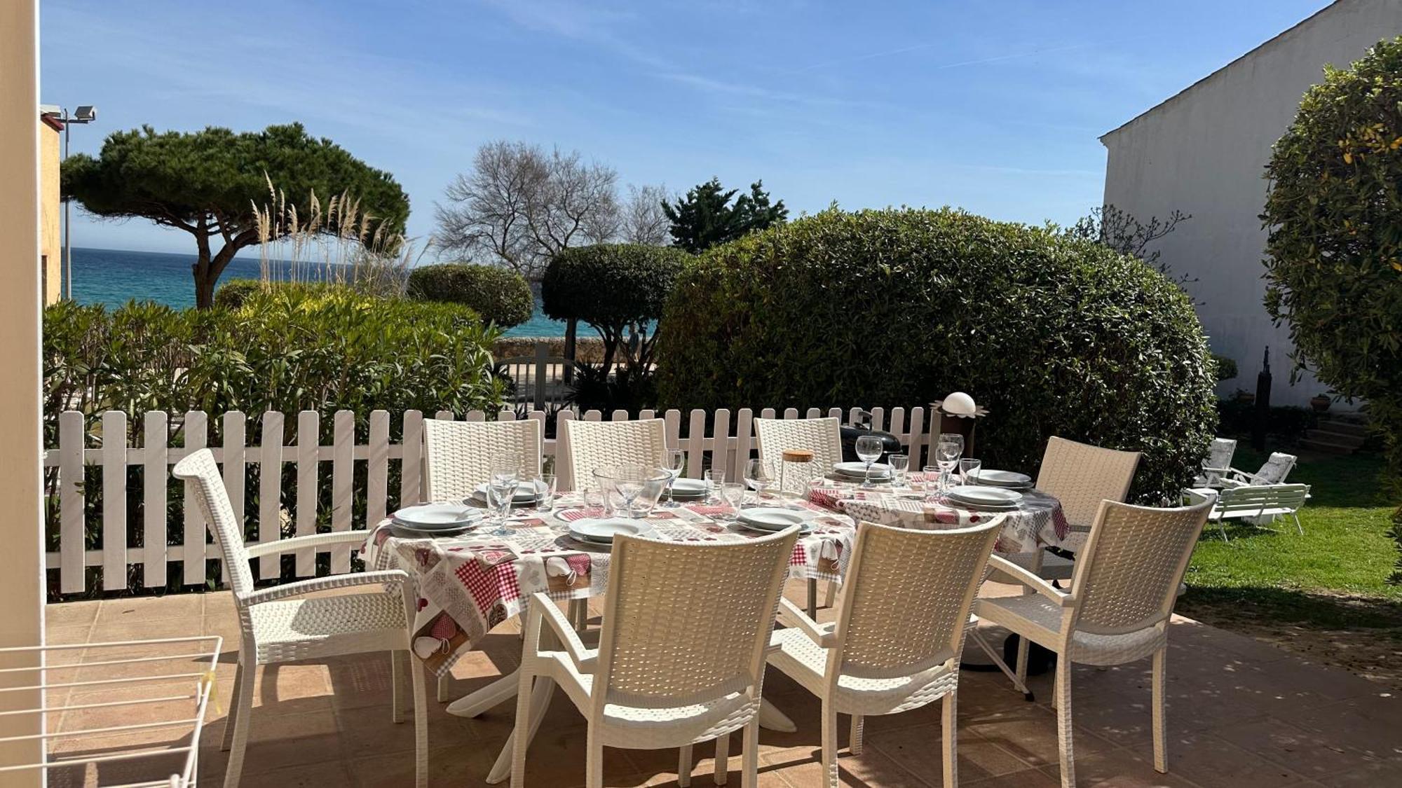 Casa Con Jardin A 25 Metros De La Playa. La T. Holiday home Palamos