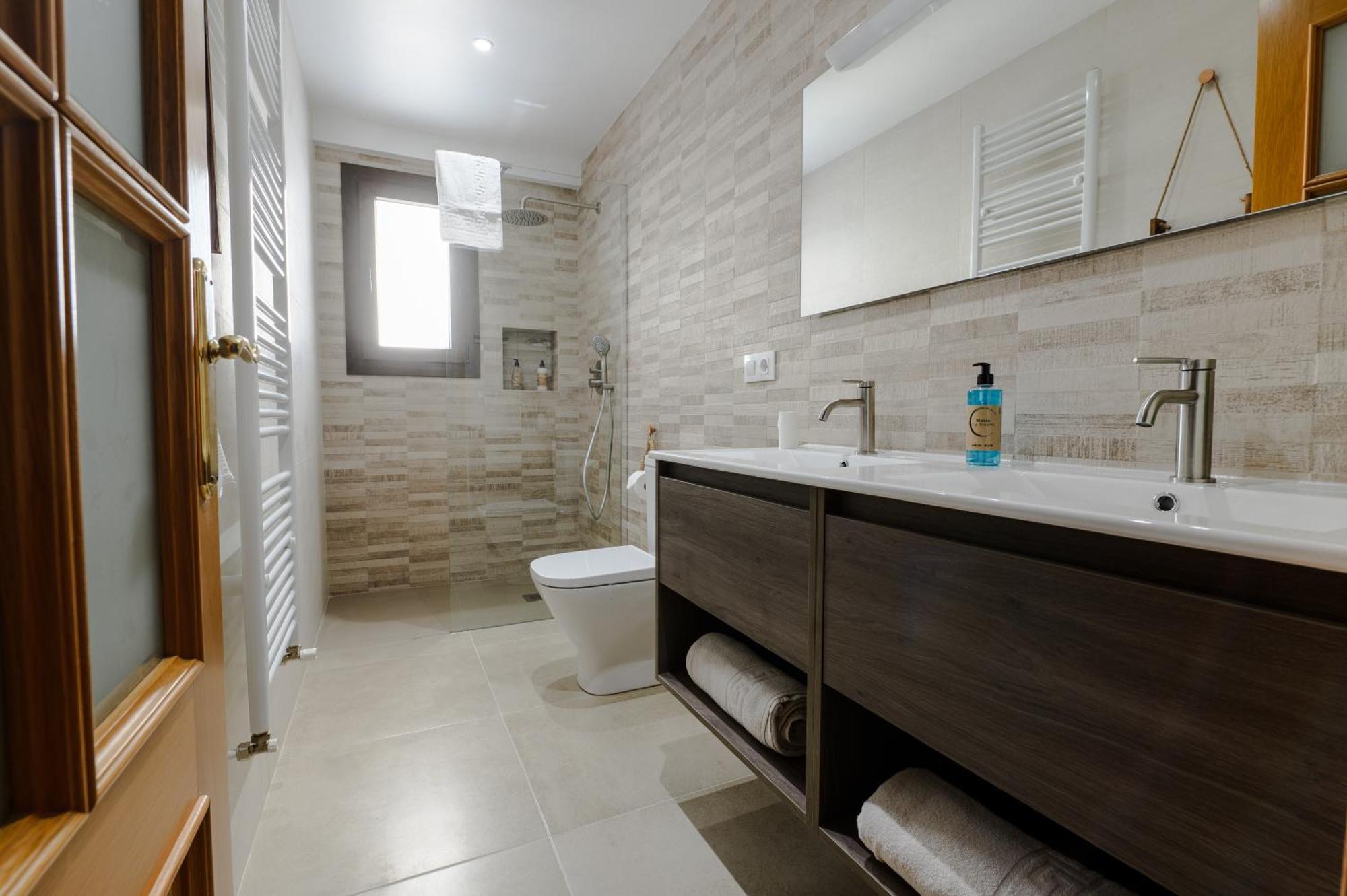 Masia Cal Tonarro Holiday home