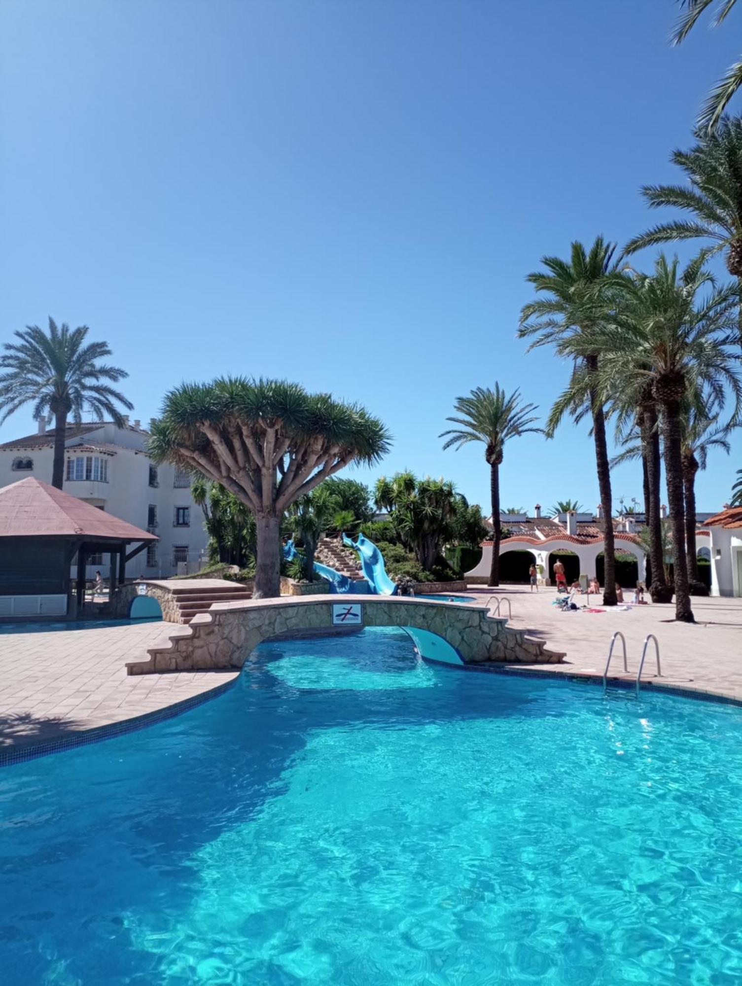 Apartamento Con Piscina Y Chiringuito
