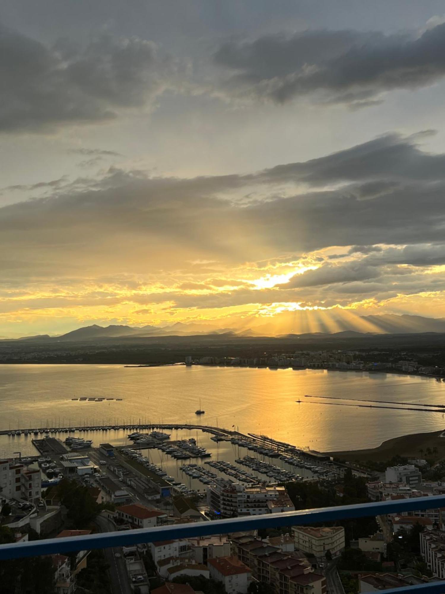 ático Con Vista Panorámicas Bahia De * Rosas