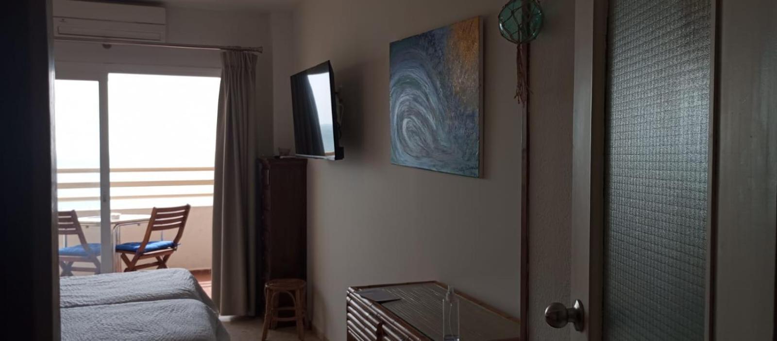 Apartamento Seafront With Open-air Heated Pool *