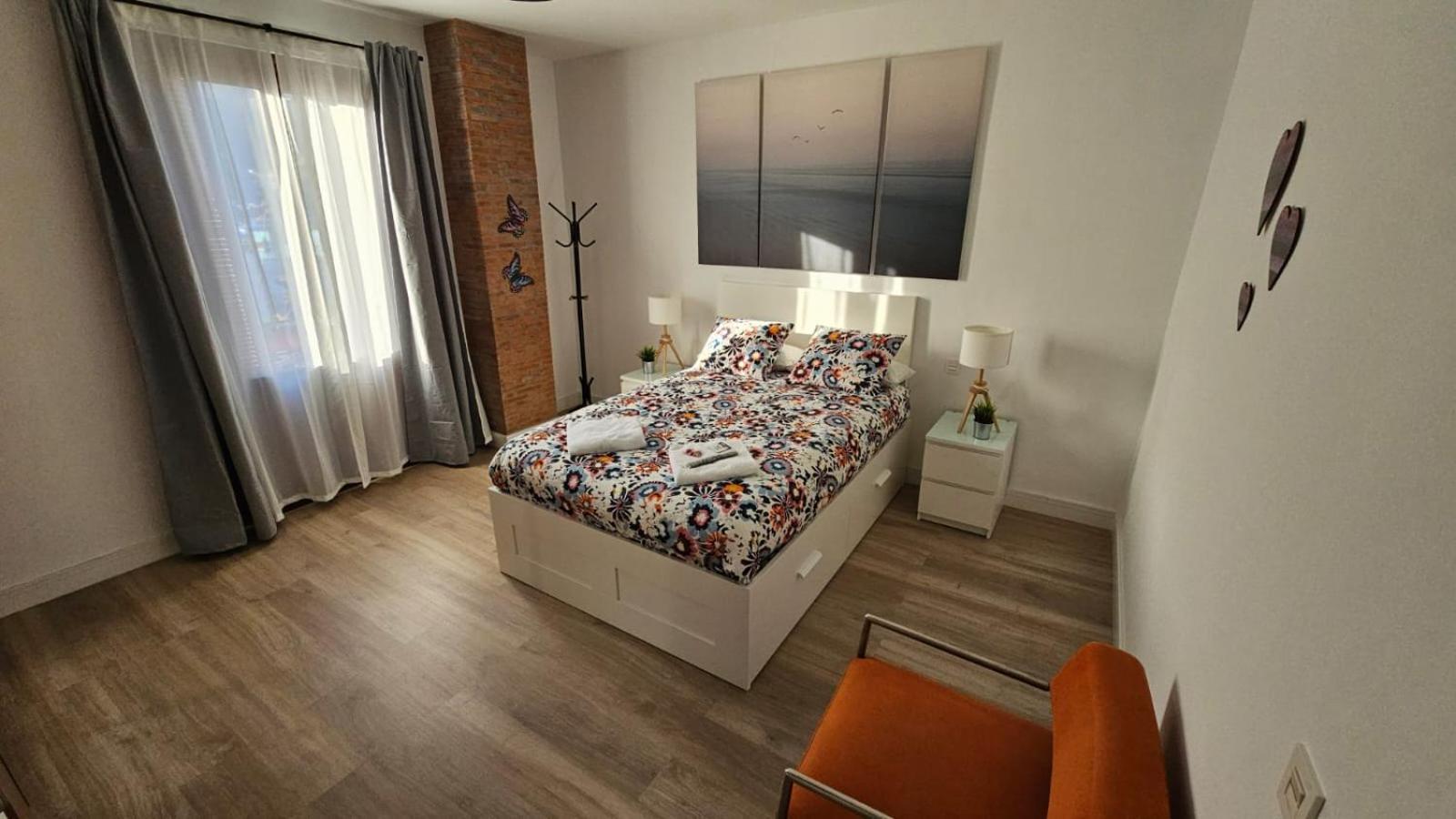 2. Habitación Doble A 8 Km De Bilbao. Baño Compartido Habitación en casa particular Galdácano