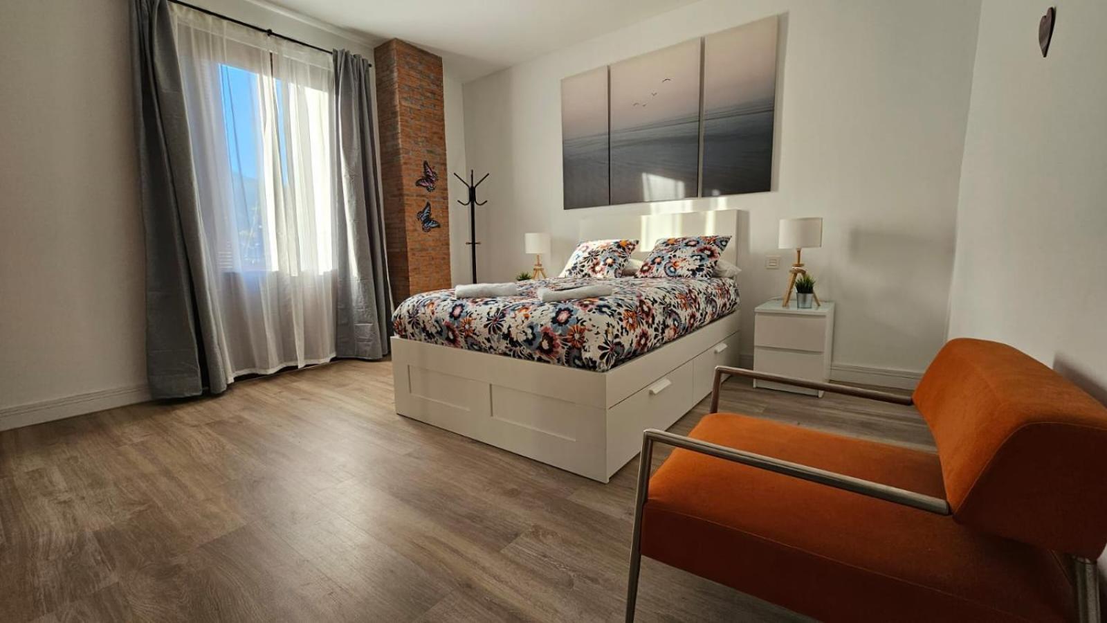 2. Habitación Doble A 8 Km De Bilbao. Baño Compartido