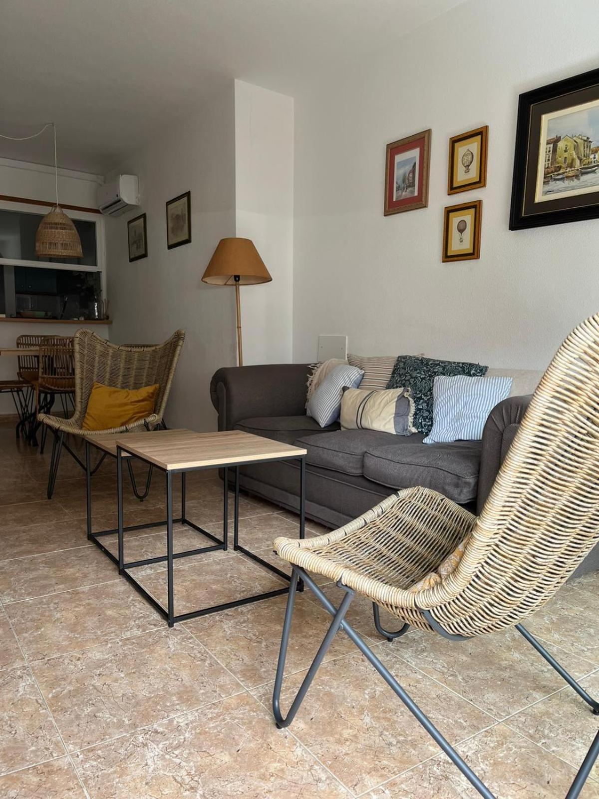 Apto Con Piscina. No Uses Coche Vacaciones. * Calpe