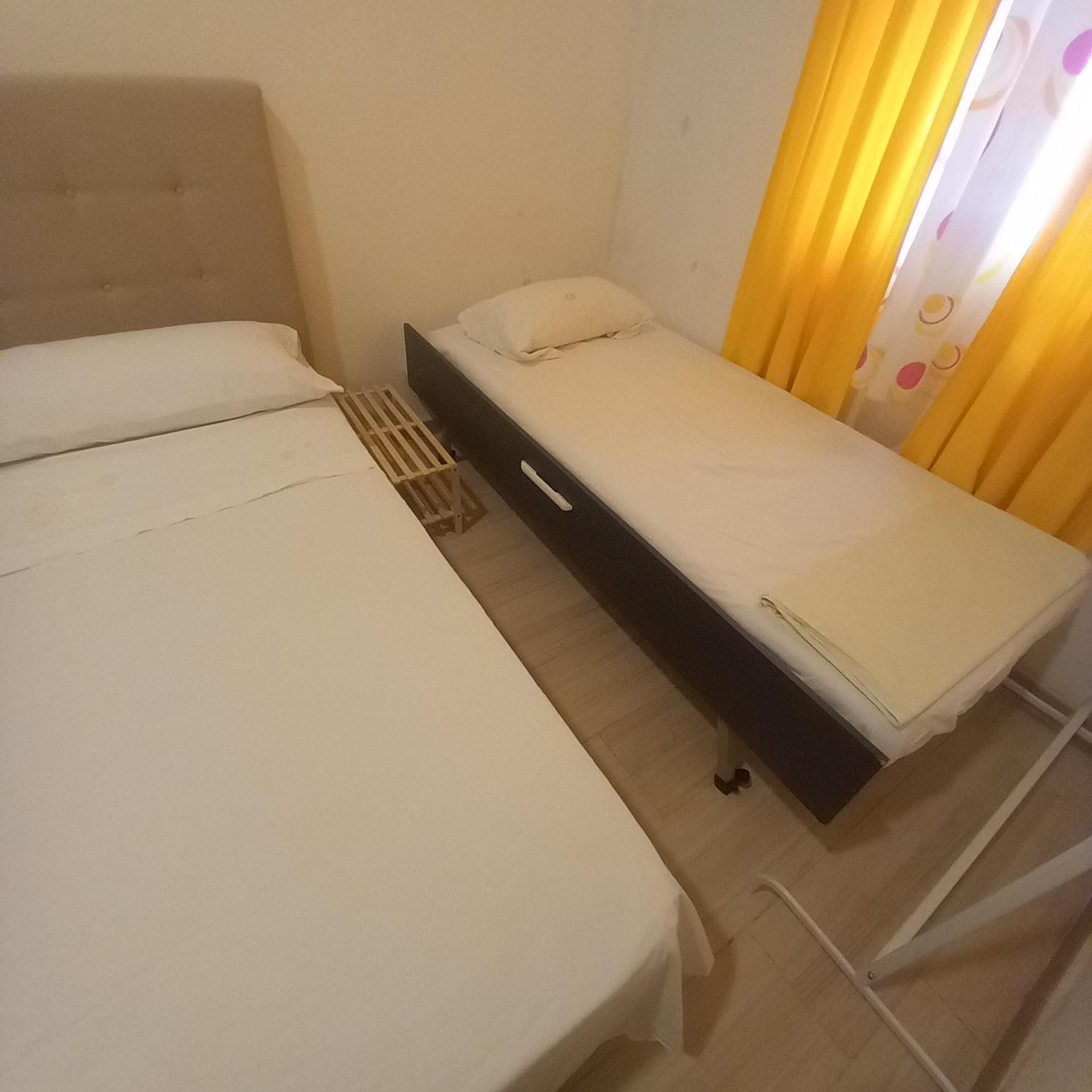 Aurora With Private Bathroom Homestay *