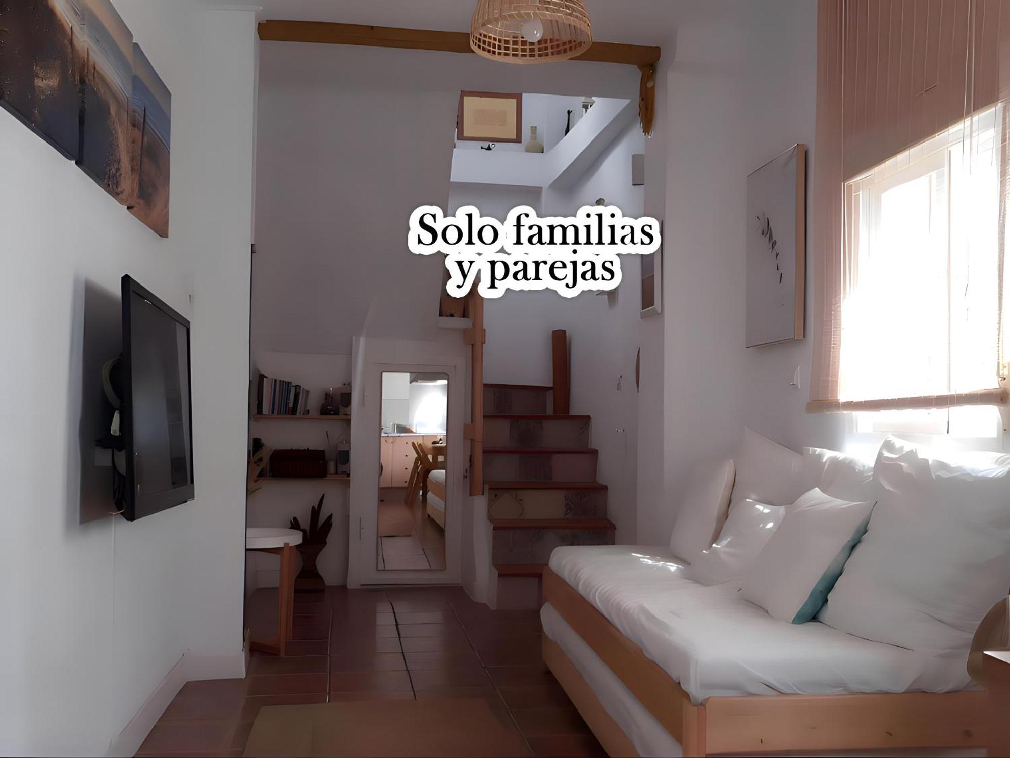 Casa En Zona Centrica Solo Familias Y Parejas Сasa de vacaciones *