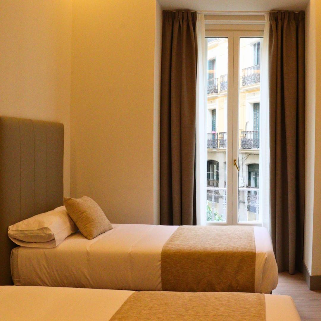 La Rua-montera Hostal Madrid