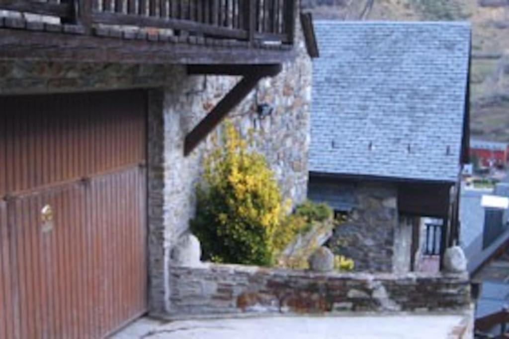 Сasa de vacaciones Adosado De Tres Plantas En El Valle De Aran
