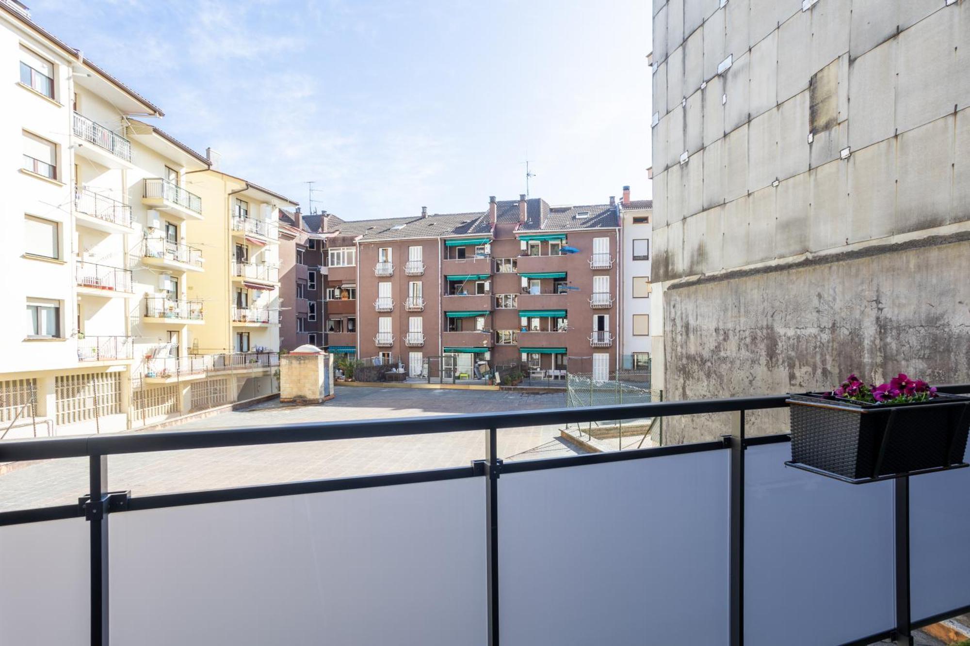 Gernika Suite * Guernica y Luno
