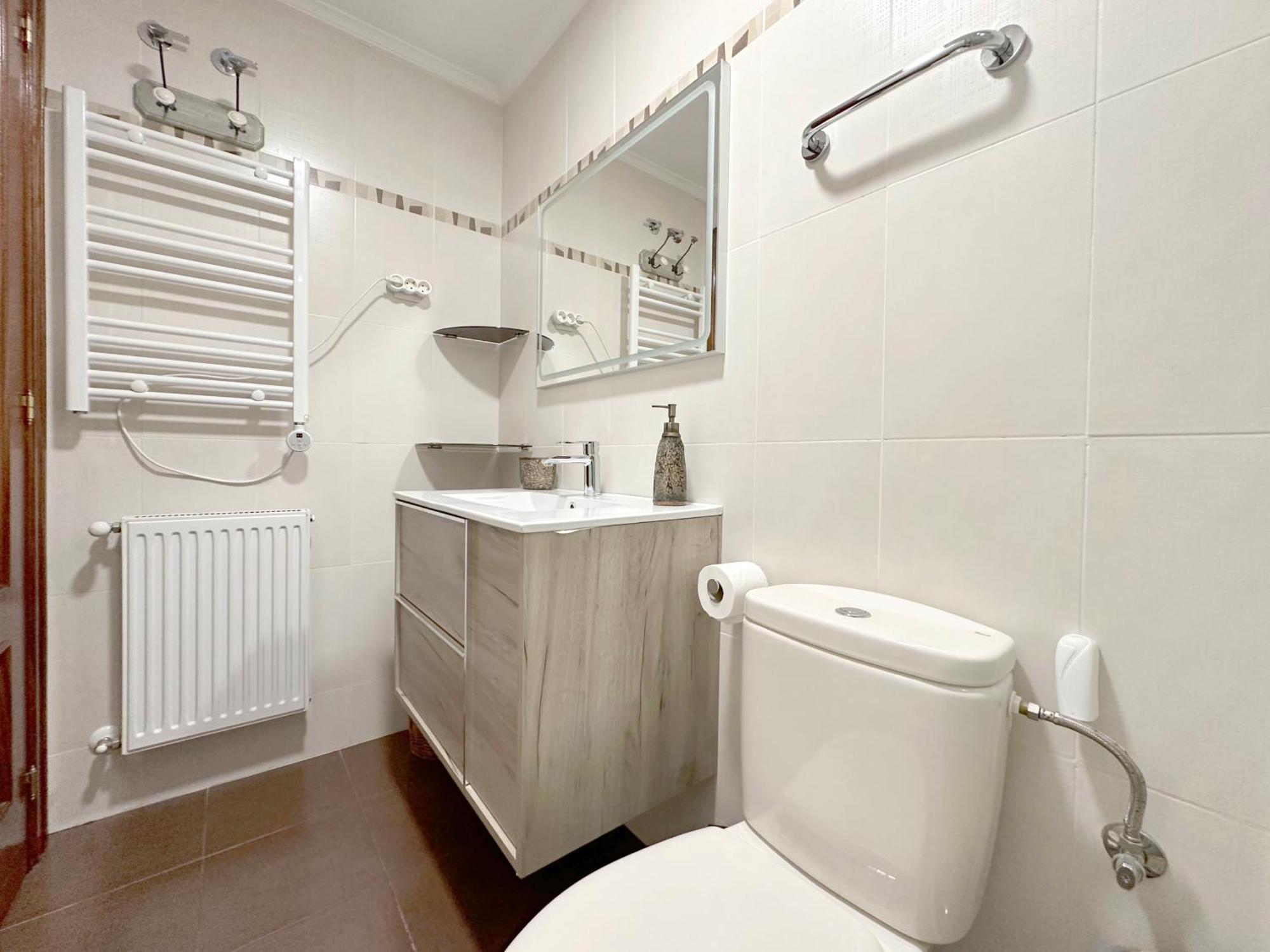Apartamento Con Gran Terraza En El Centro Apartment *