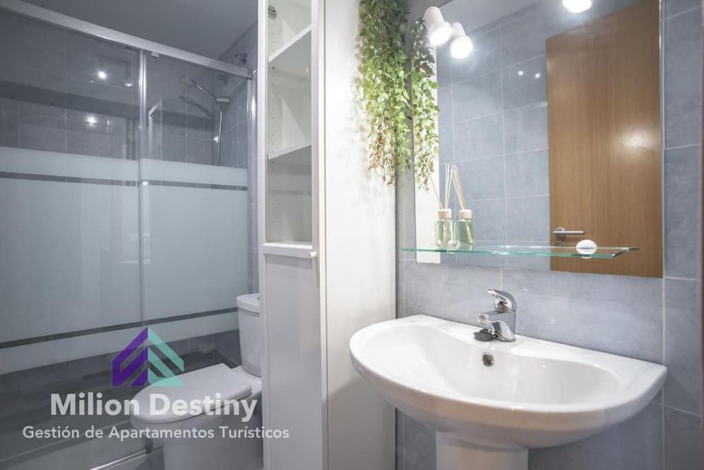 Apartment Milion Destiny Colomeras