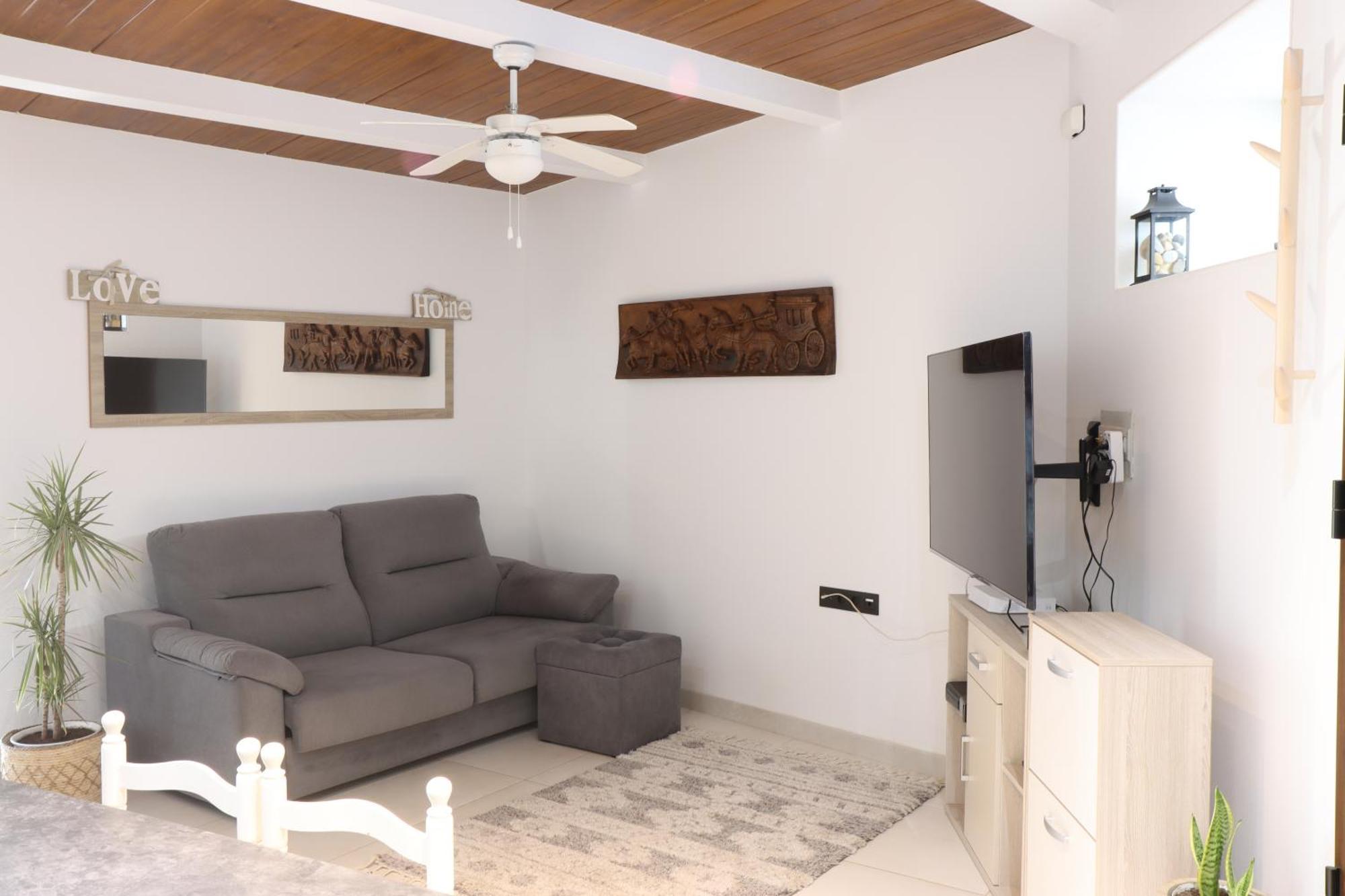 Casa Divarro Holiday home