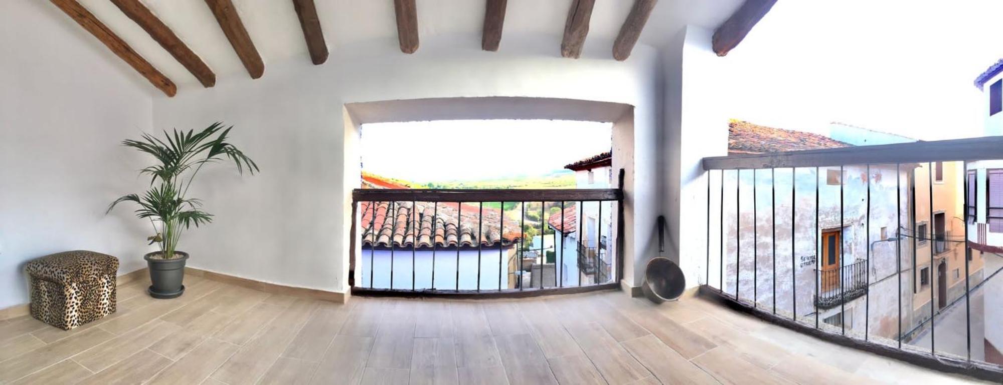 Casa Kumara Сasa de vacaciones La Viluena