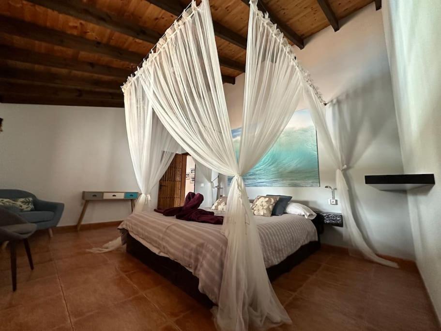 Villa With Pool In The Centre Of Fuerteventura *
