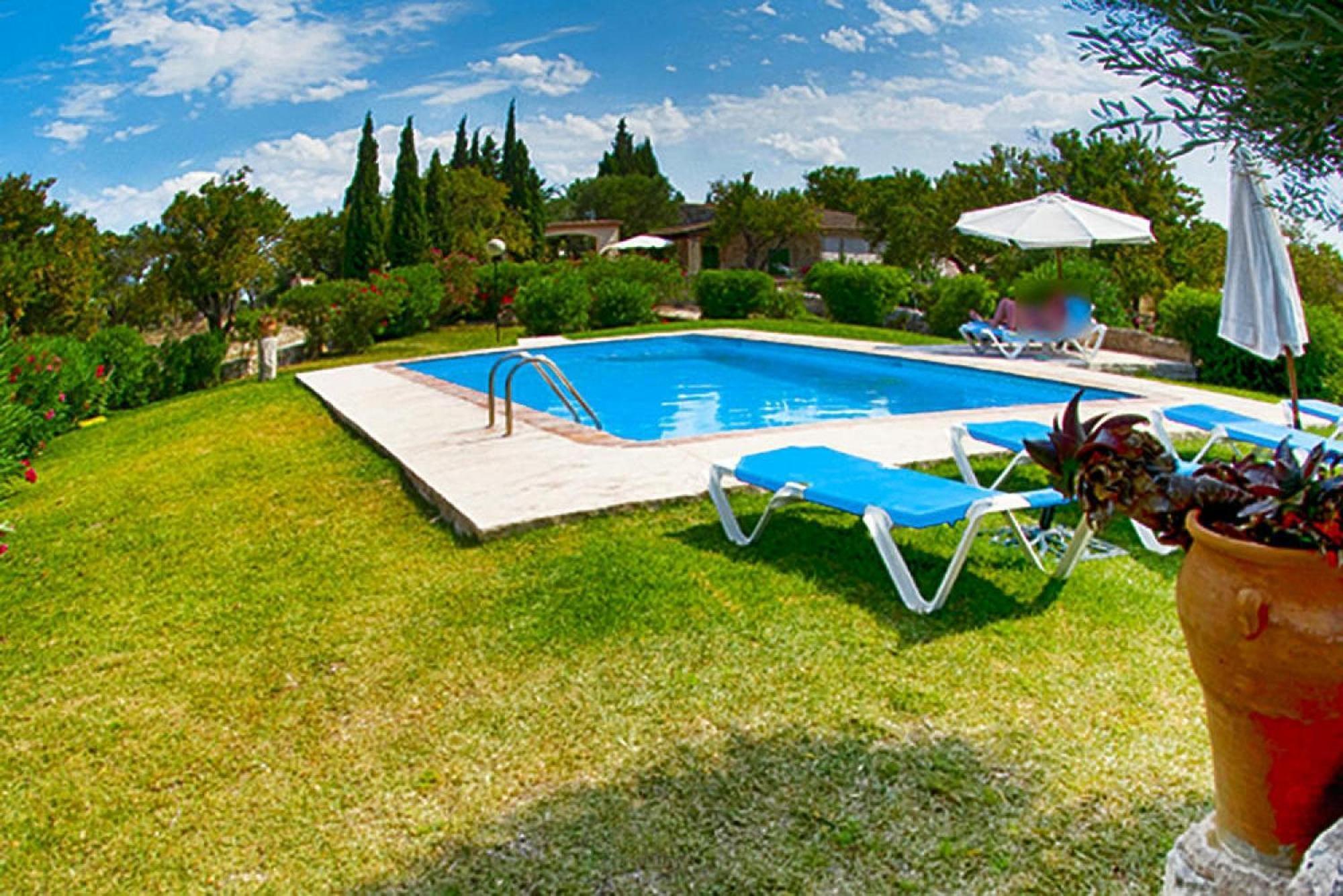 Holiday In With Barbecue Holiday home *