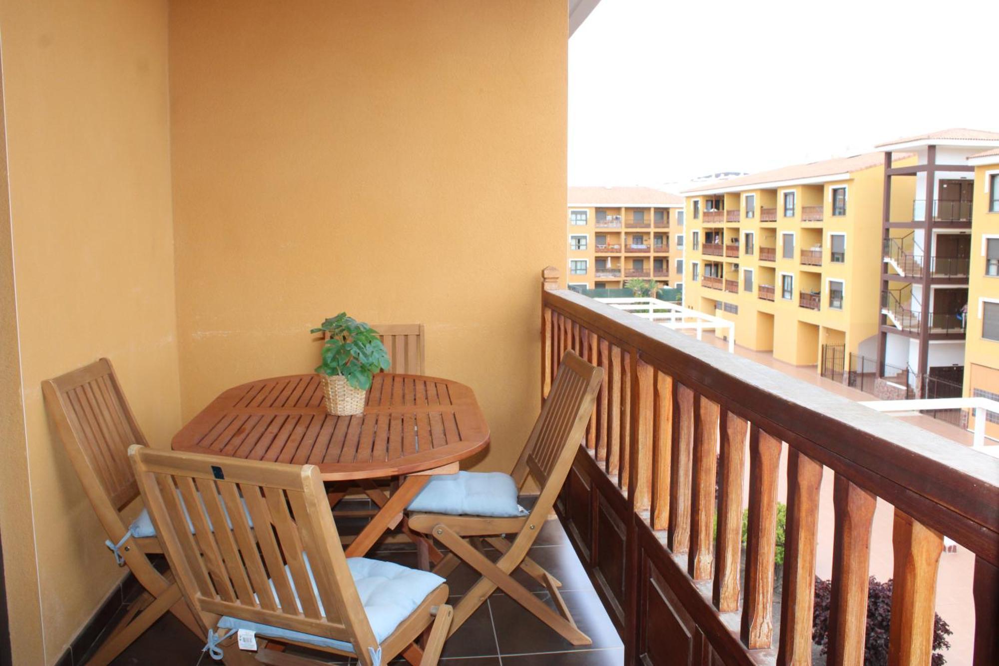 Beautiful With Pool In Mar Apartment *