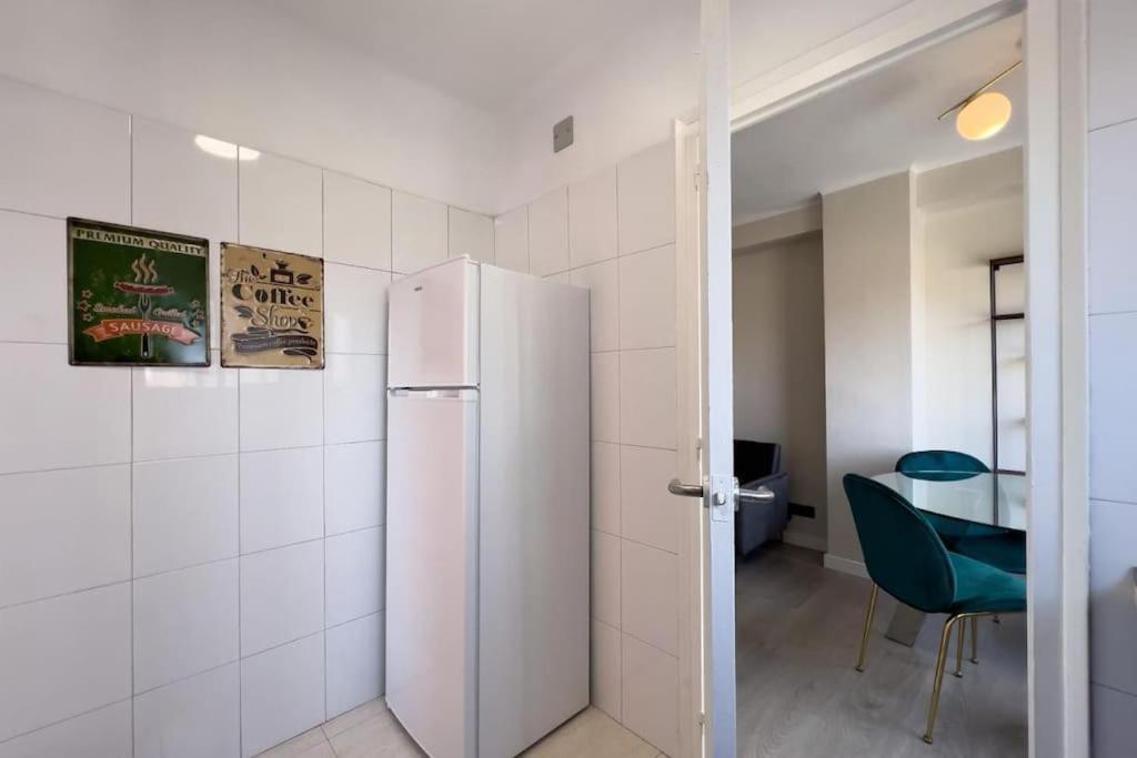 Bebarceloner Sant Andreu - 3 Bedrooms Apartment *