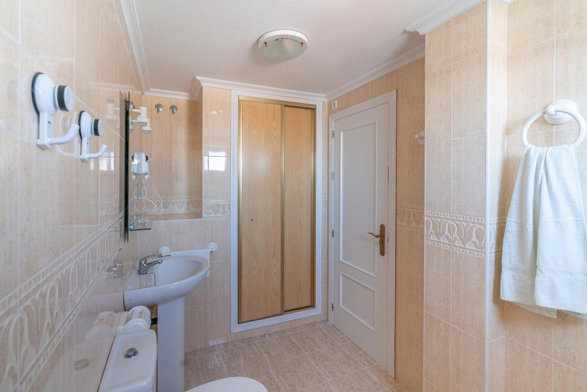 Apartamento Rosa Del Mar Playas De Atico En Primera Linea De Playa Piscina Al Aire Libre Aparcamiento Gratuito Wifi Muy Rapido Acogedor Con Calefaccion Vera