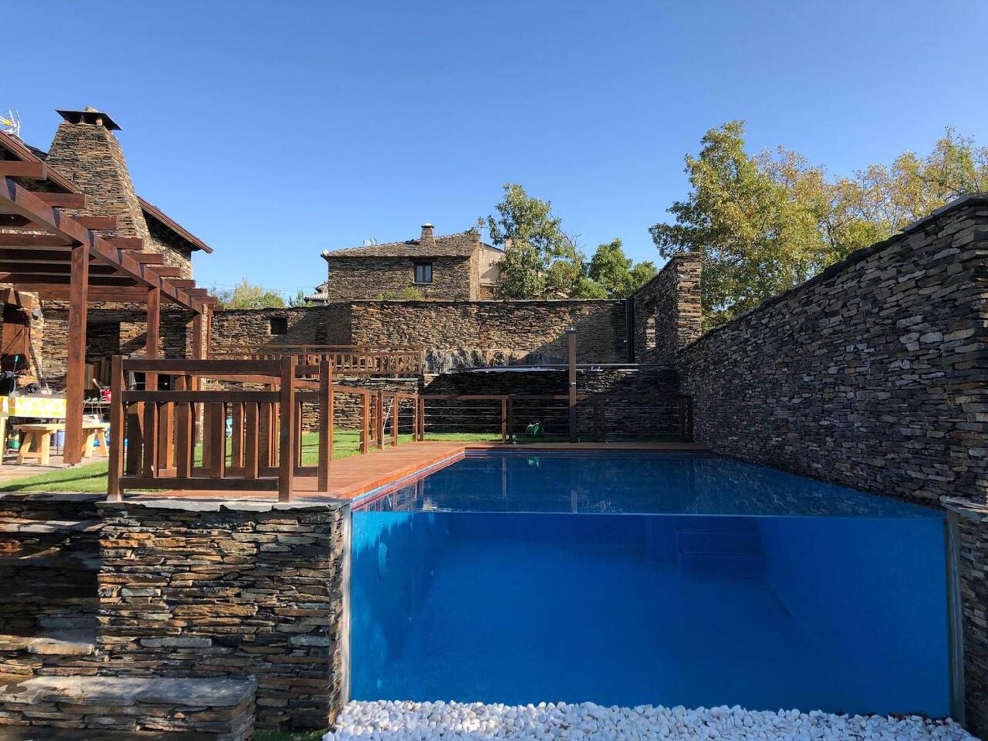 Apartamento Spacious In With Shared Pool