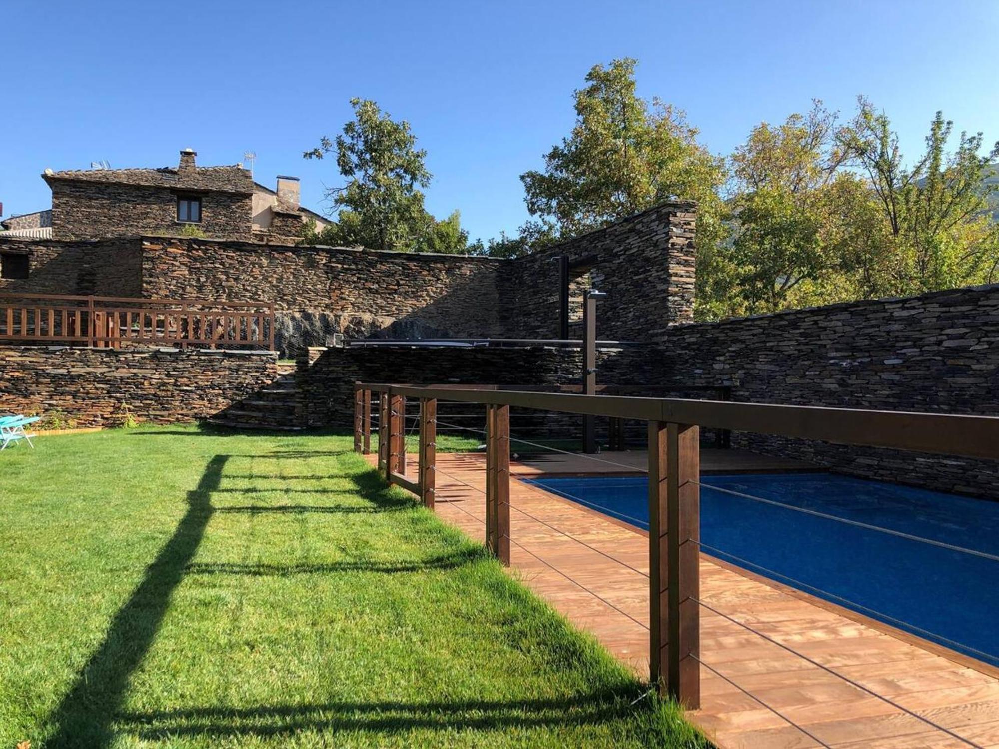 Apartamento Spacious In With Shared Pool Majaelrayo