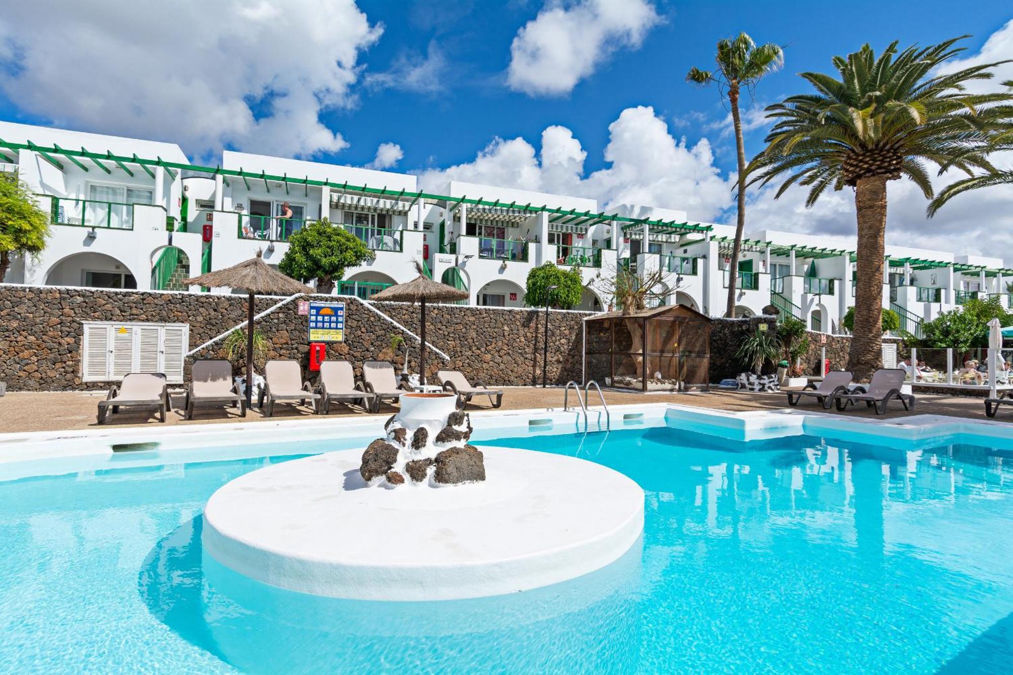 Guasimeta Duplex - Pool & Balcony * Puerto del Carmen (Lanzarote)