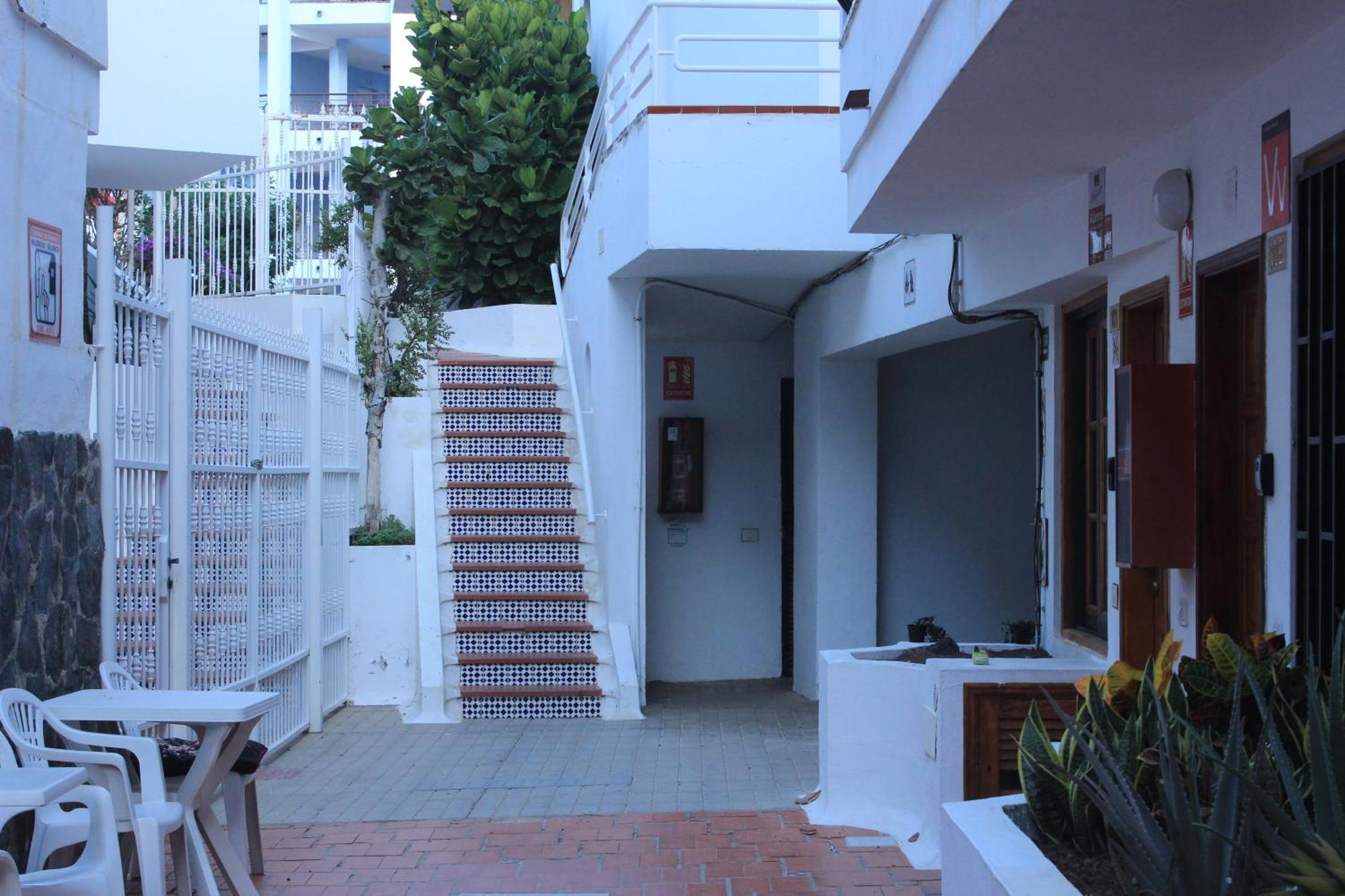 Cristianos Tipaki Apartment