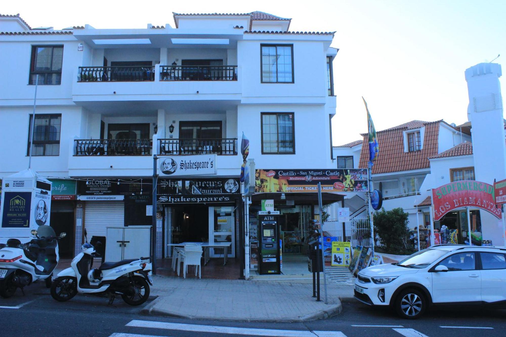 Apartment Cristianos Tipaki *