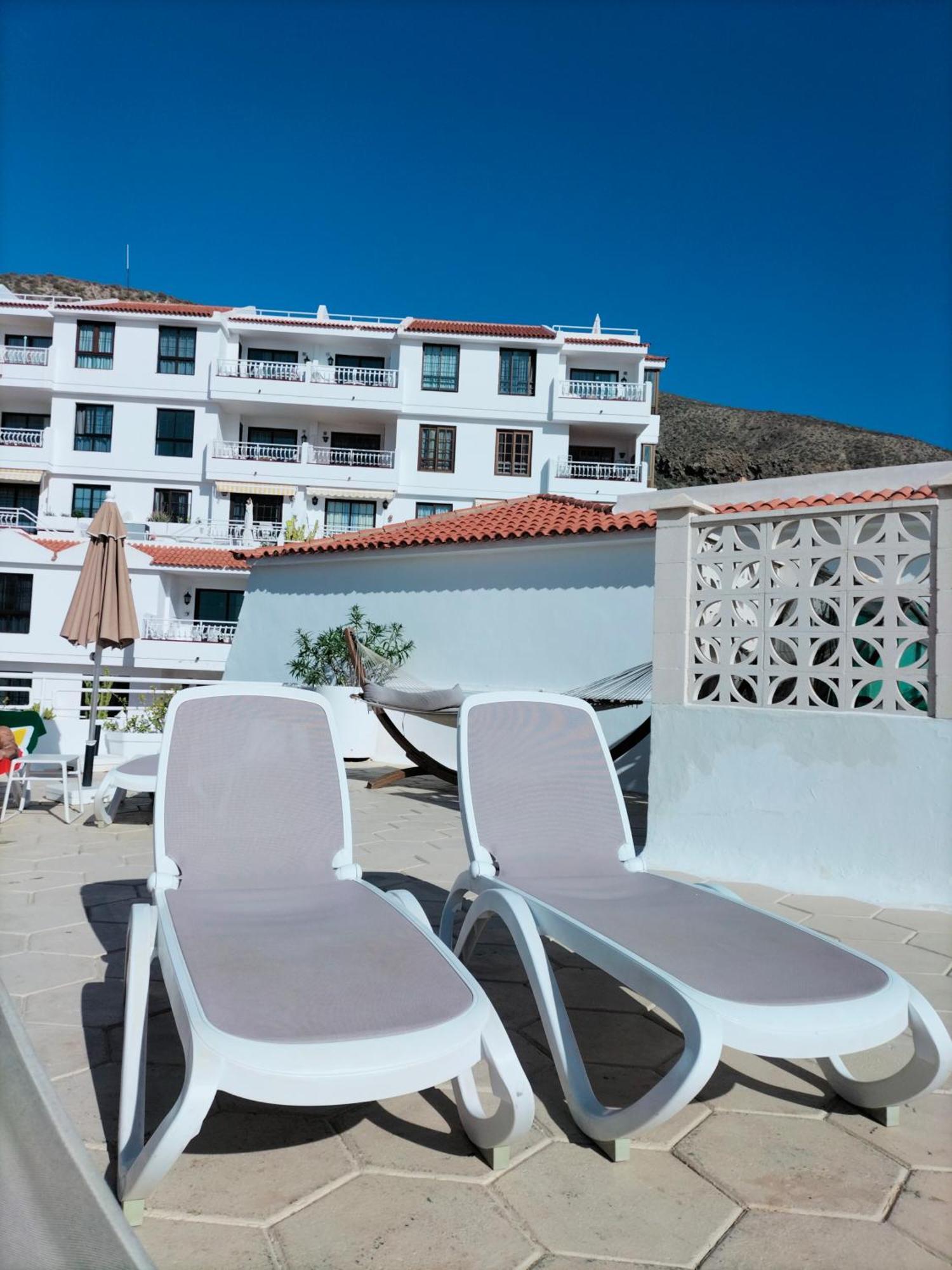 Apartment Cristianos Tipaki *
