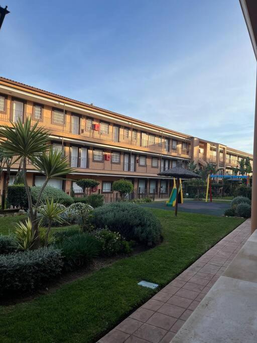 Marina De Casares