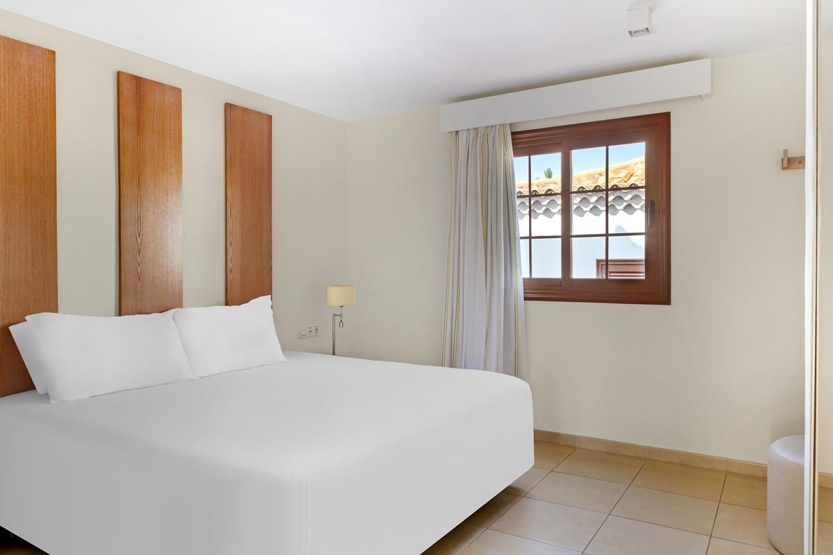 Royal Tenerife Country Club Apartahotel 3*