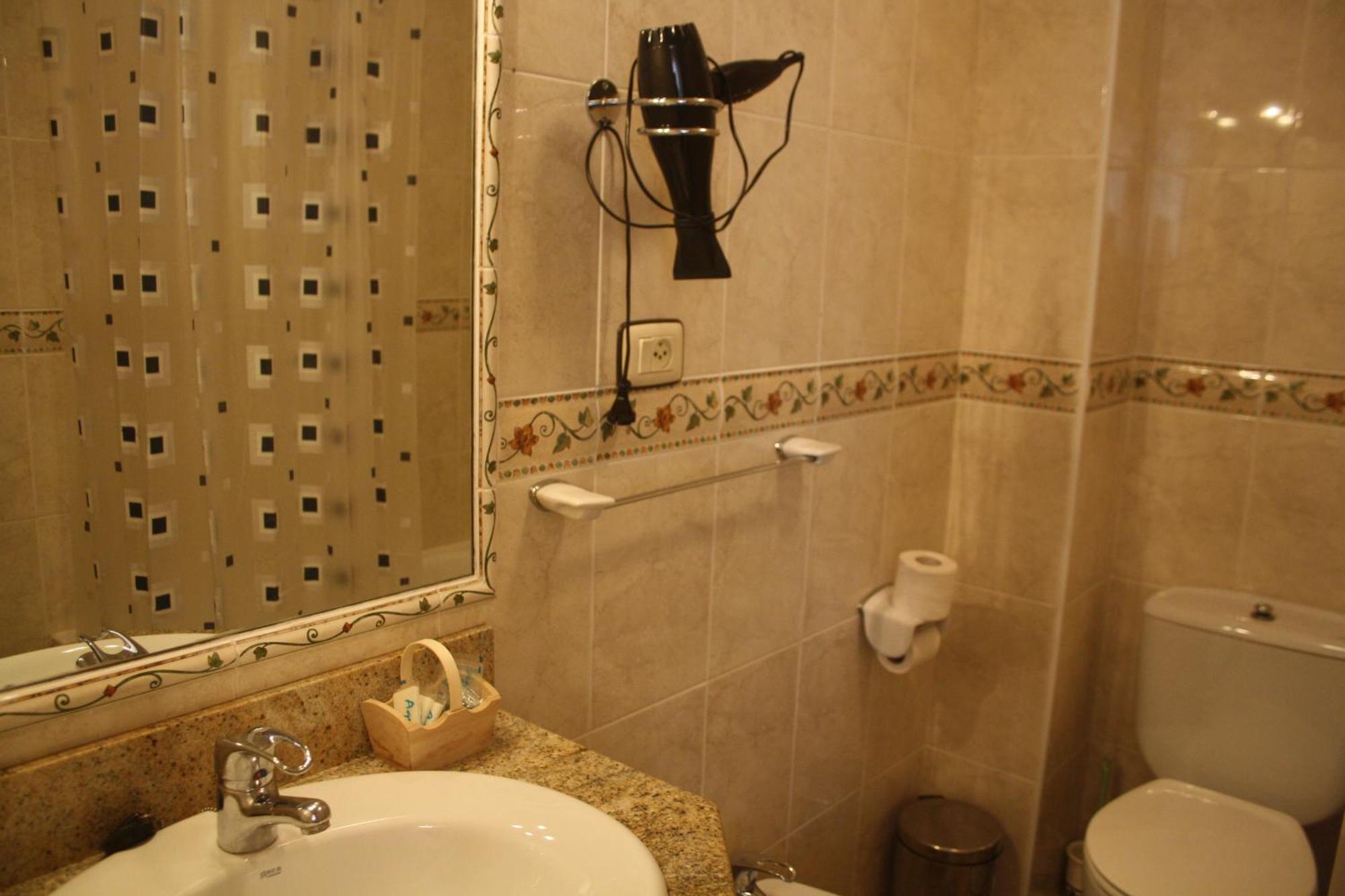 Carabela La Pinta Hotel Baiona
