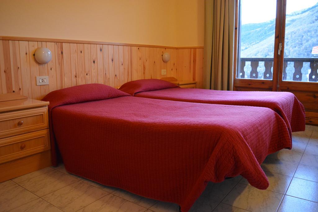 Inn La Neu Castellar De N'Hug