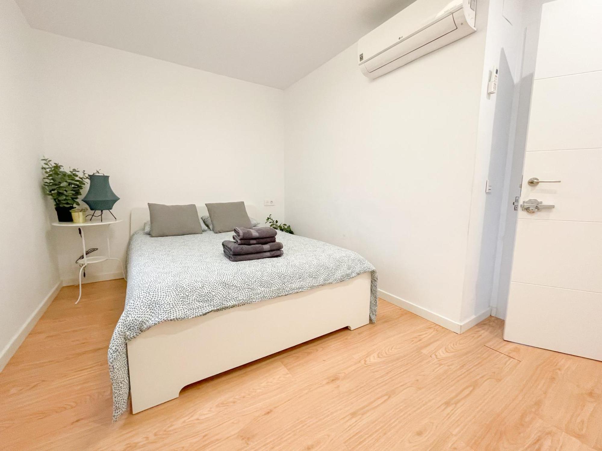 Moderno Plz De La Merced Apartment Malaga