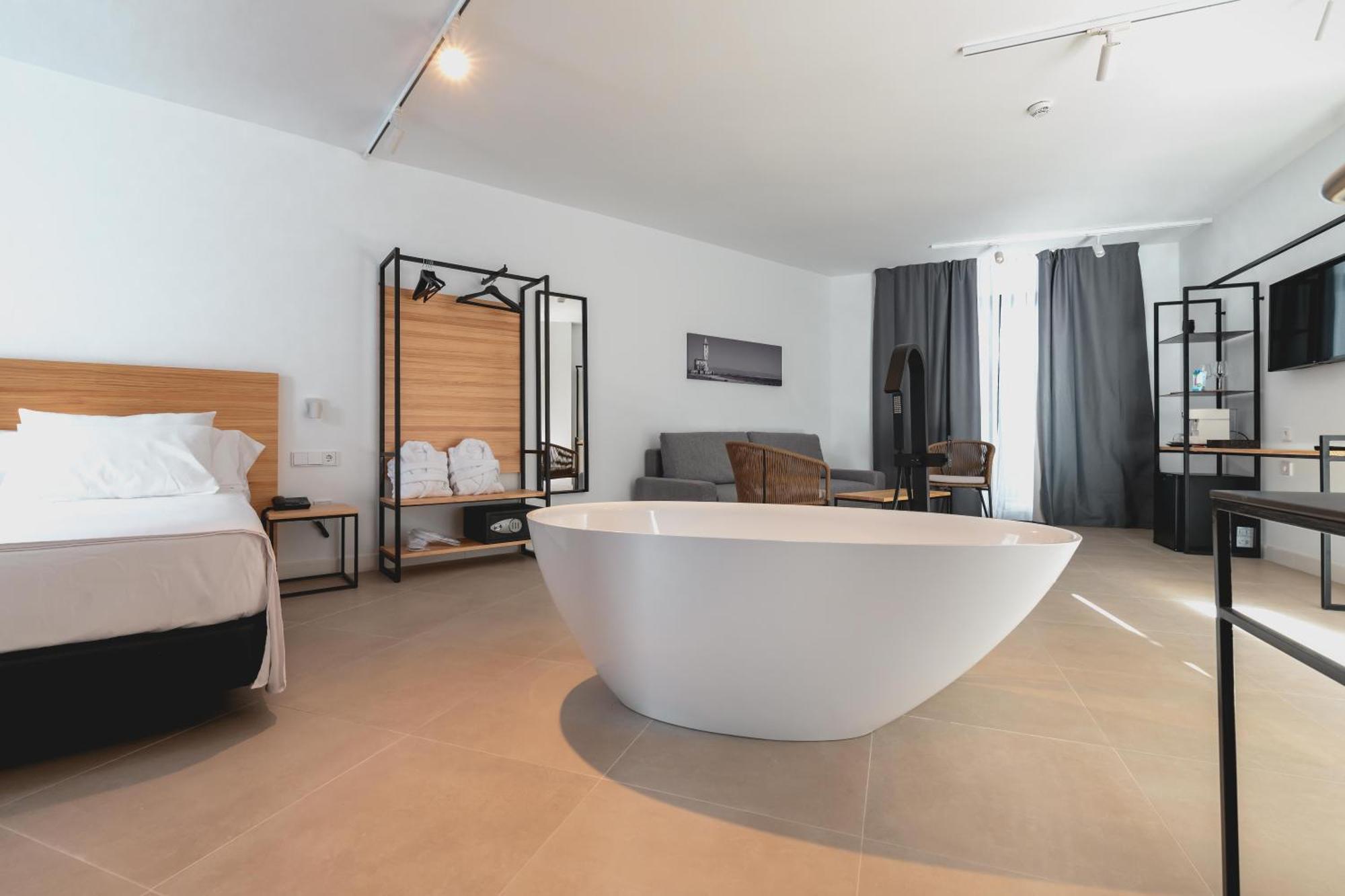 Alove Hotel
