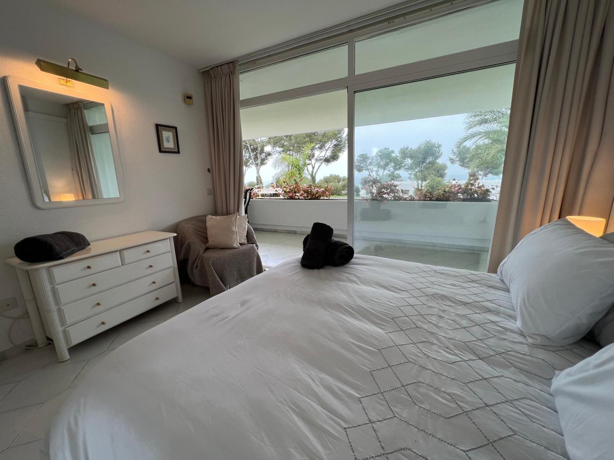 Miraflores Beach&tennis Amazing View By The Sea Apartamento *