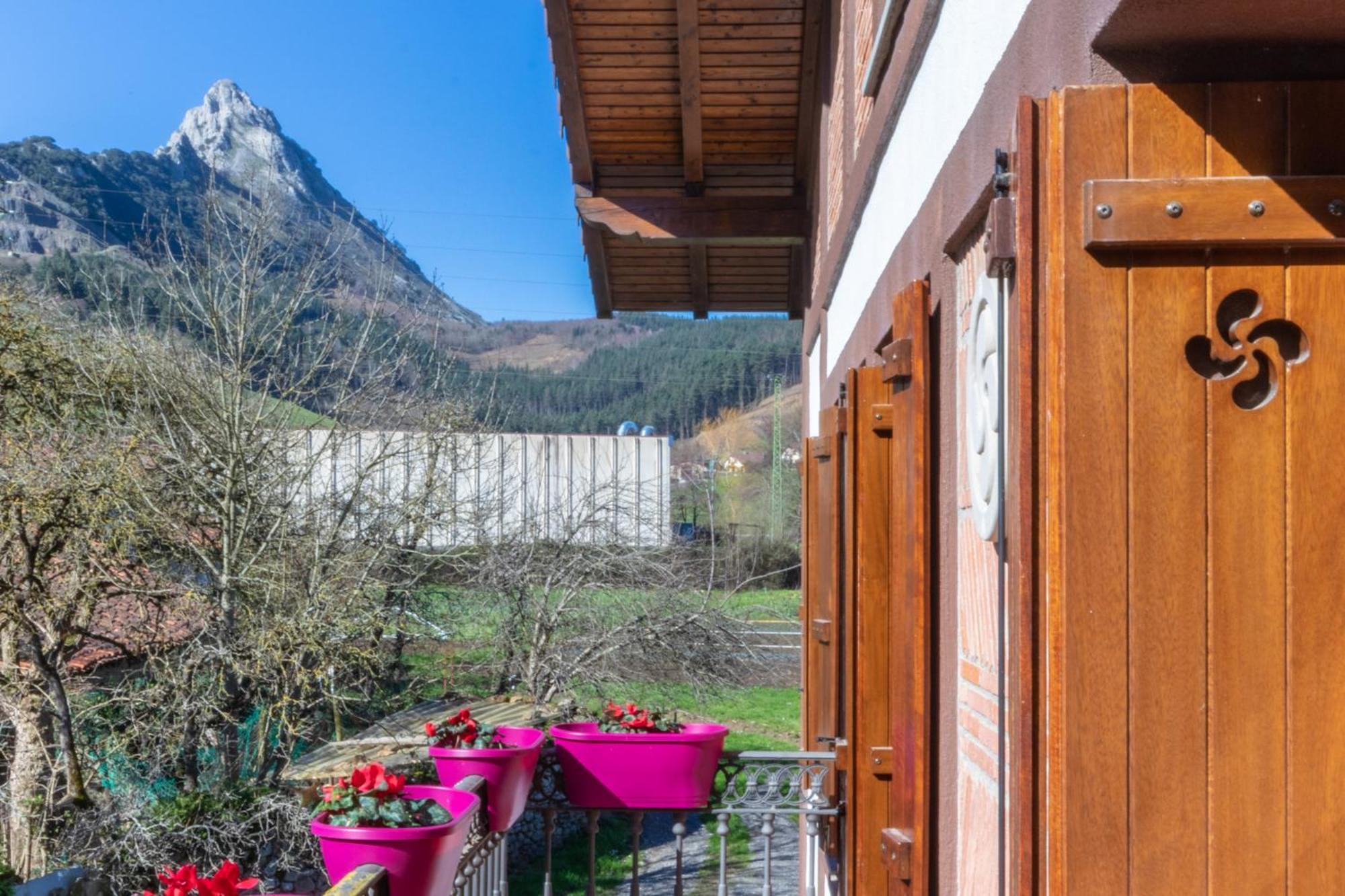 Caserio Zubieta Apartment
