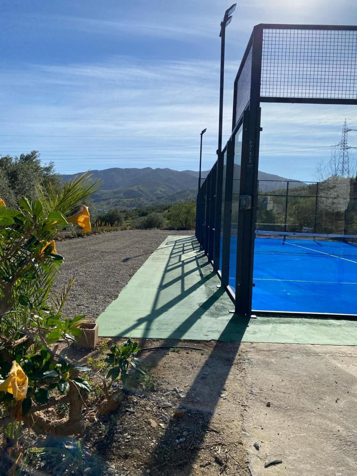 Dariana Padel & Pool Country house