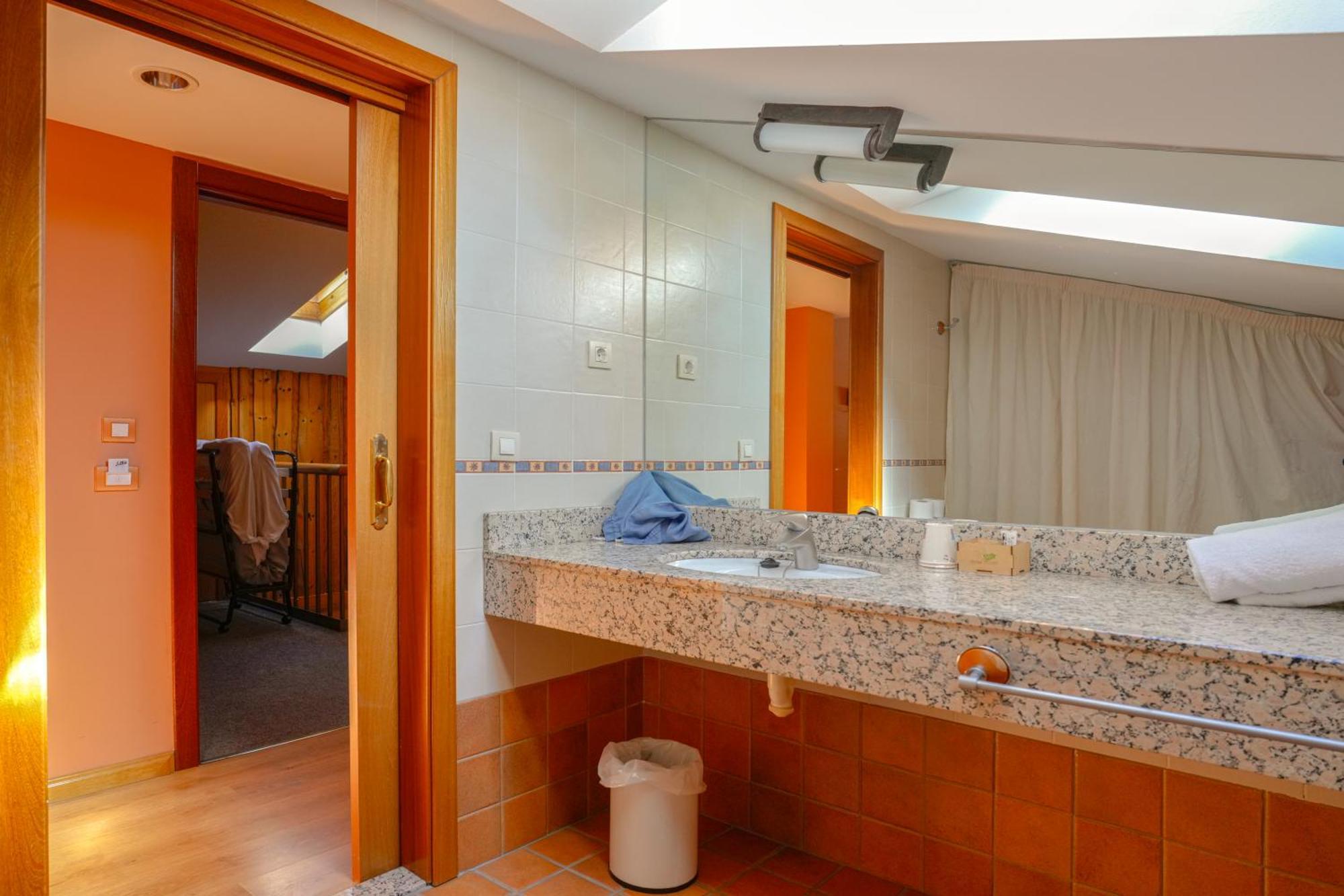 Turpí Hotel