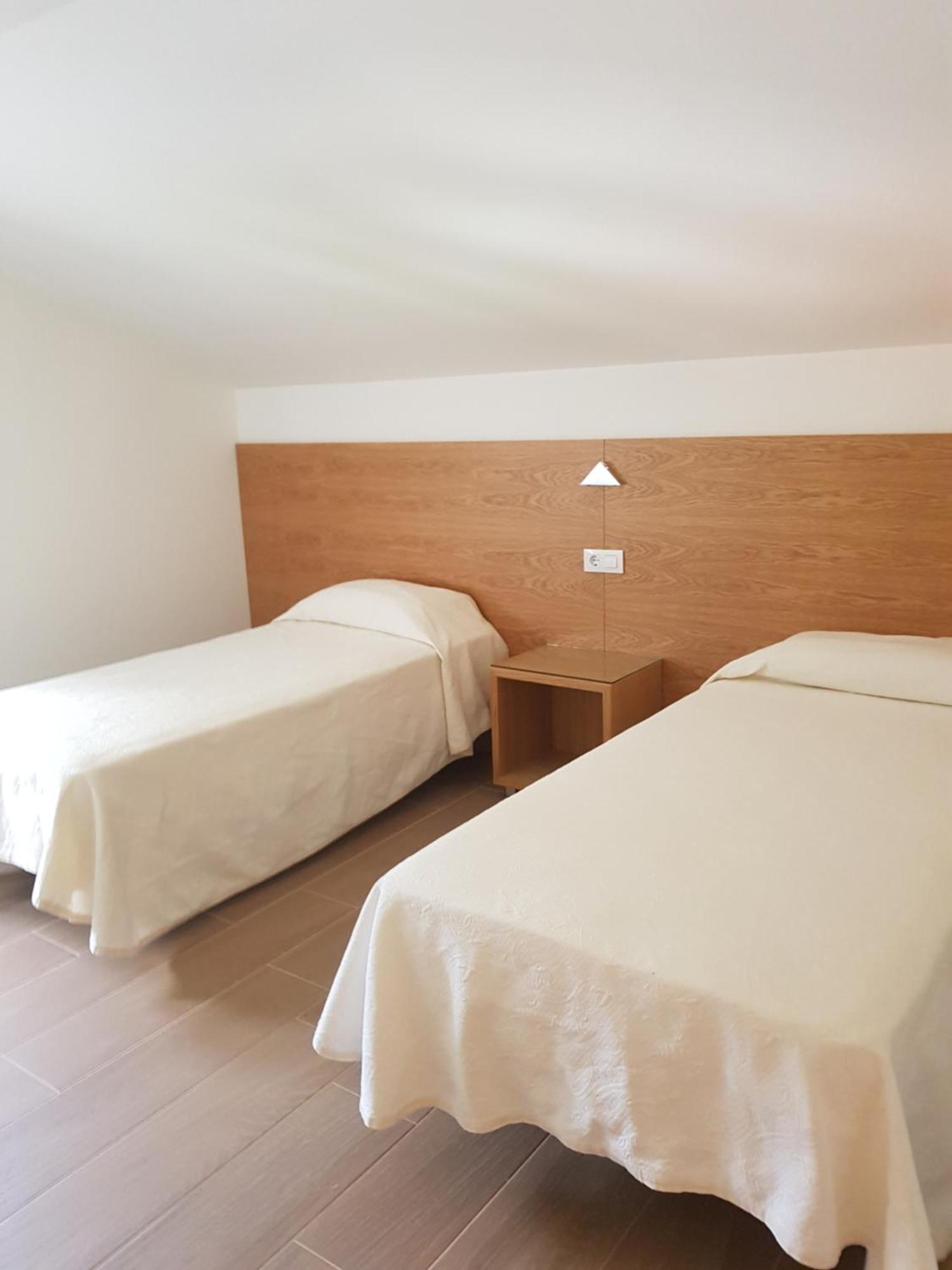 Canada 1 Apartment *