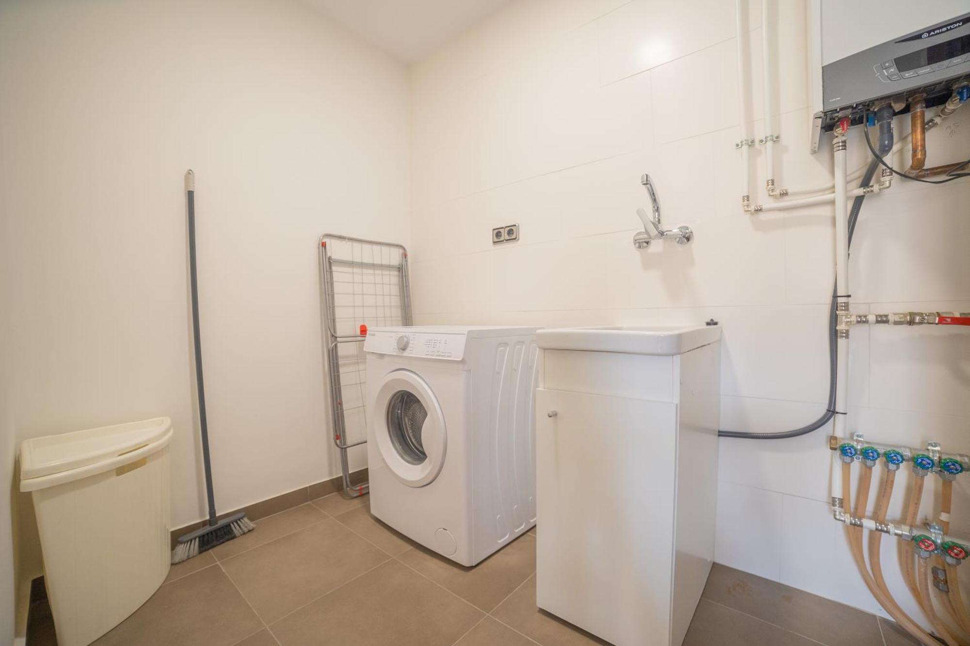 Mazi Colón Apartamento