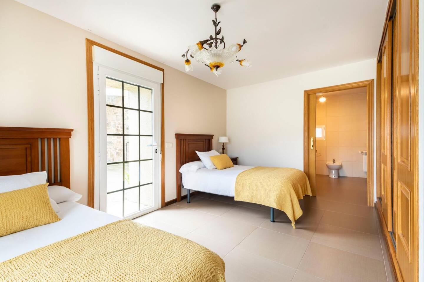 Casa Con Enorme Jardín En *
