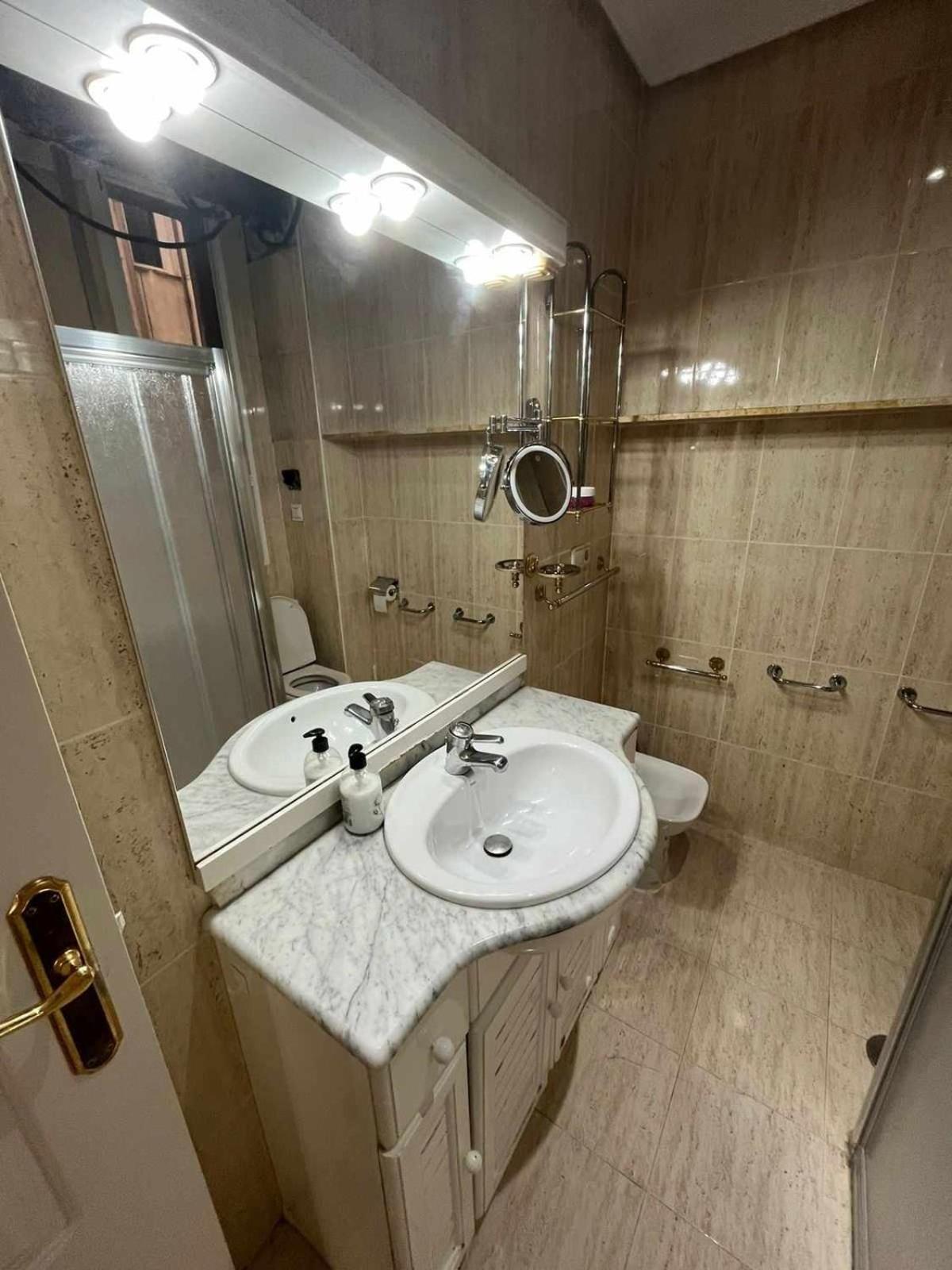 2- La Habitacion Del Piso Centro Homestay