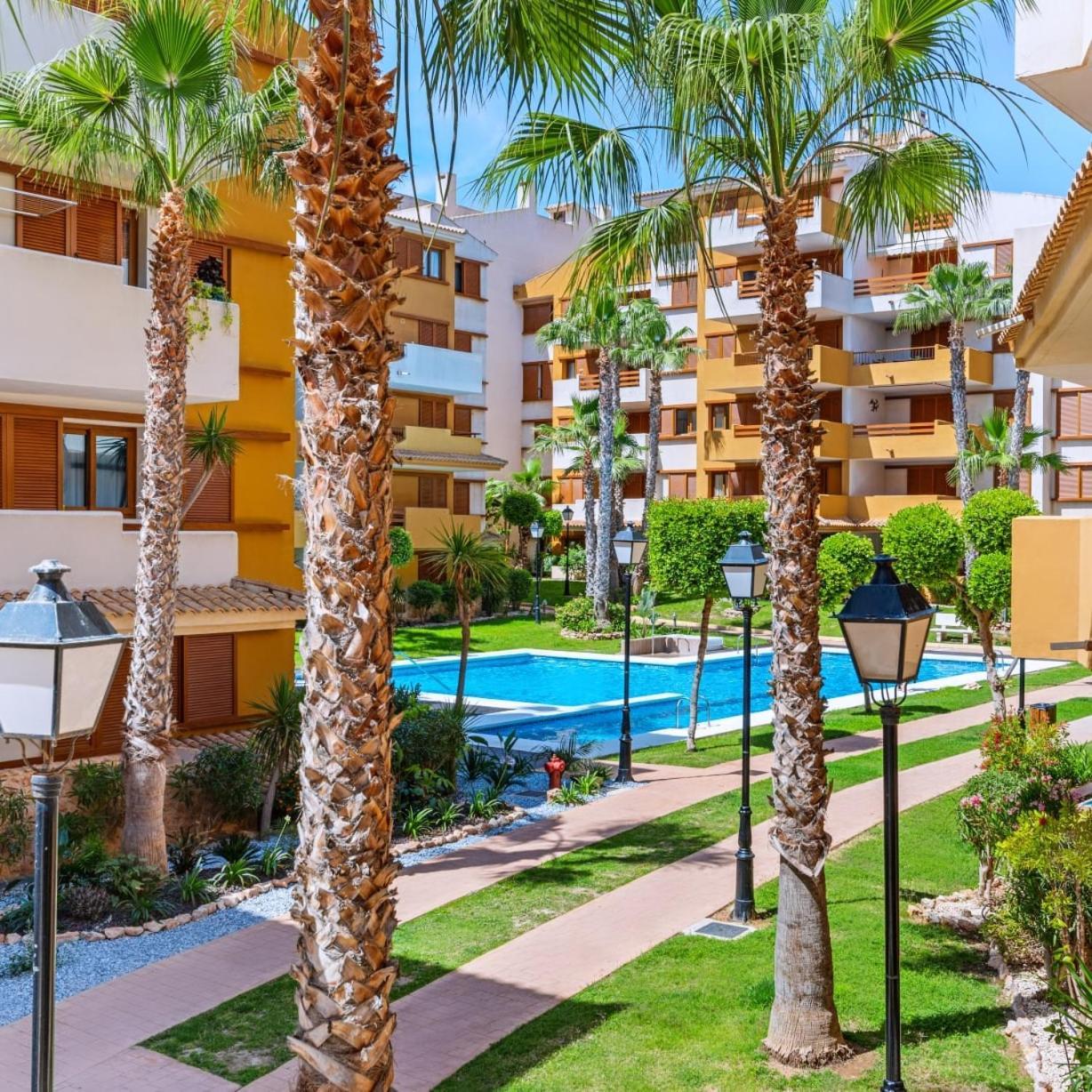 Olivia Sunny 2 Bedroom Punta Prima Apartamento