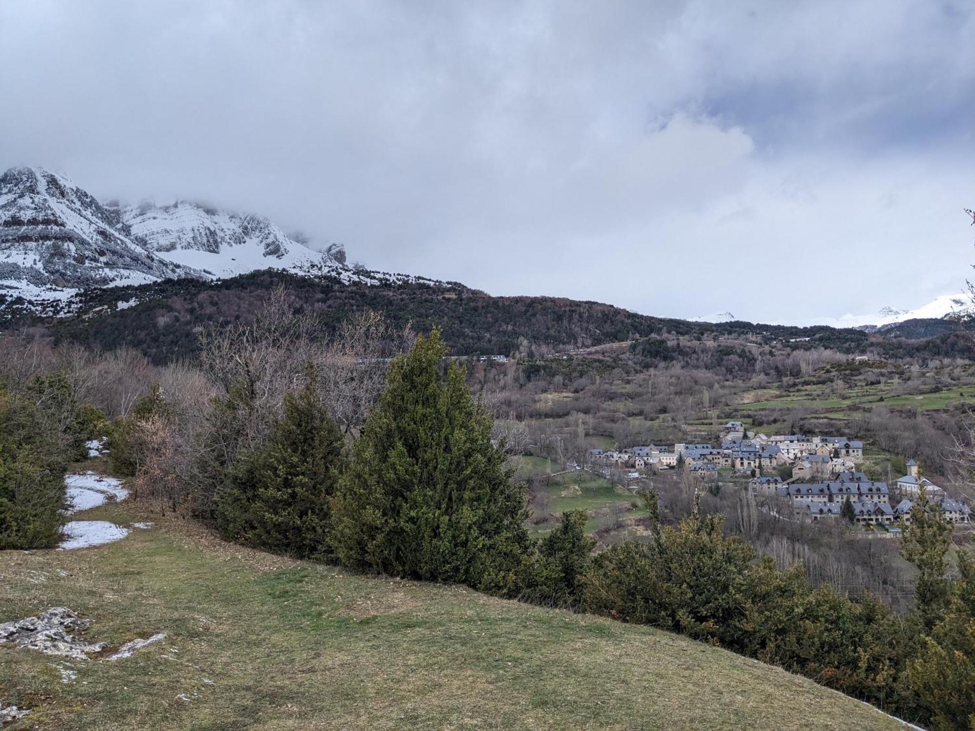 Сasa de vacaciones Nornore: Casa Especial En La Montana *