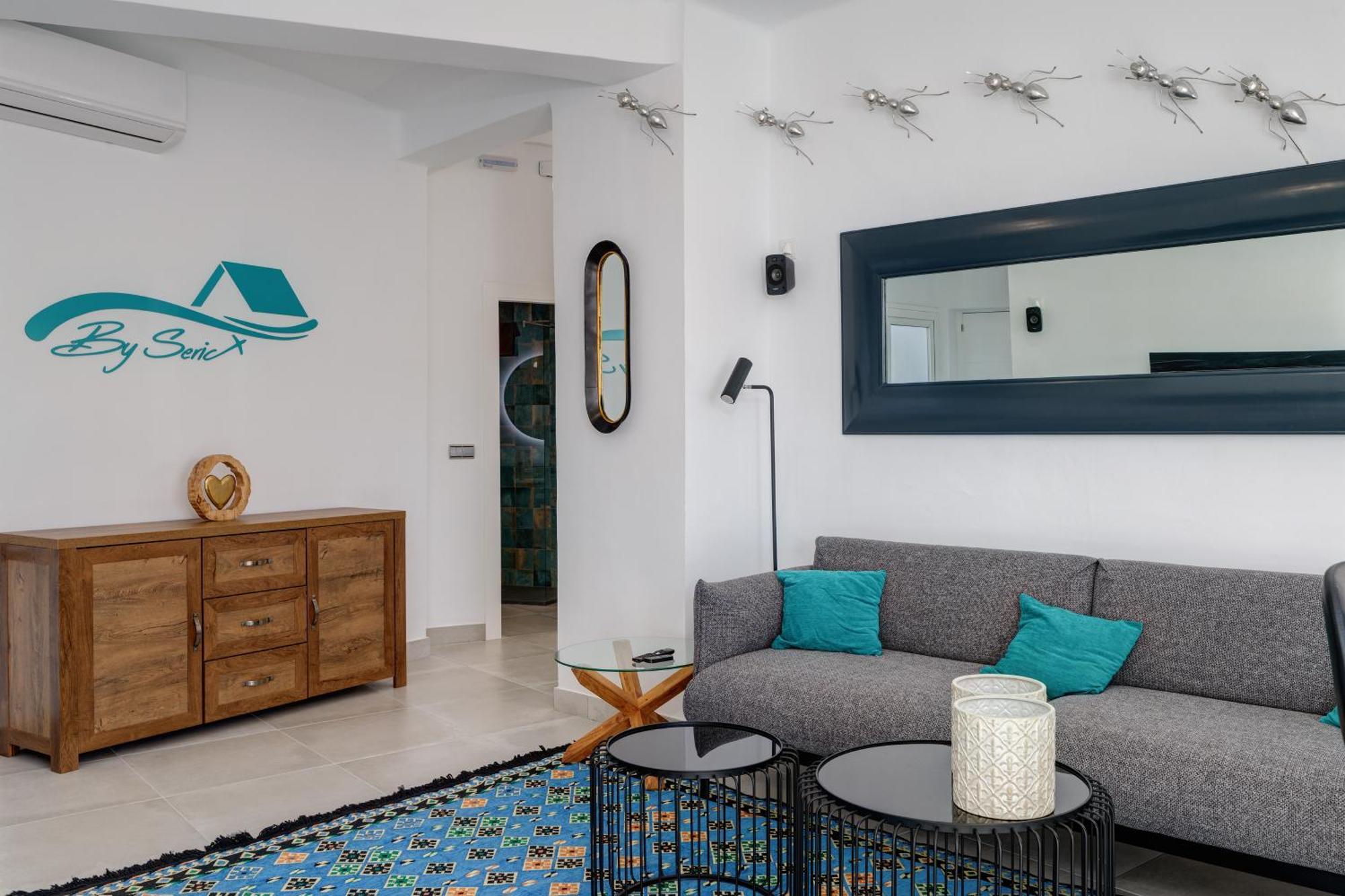 Penthouse Tribuna Center By Seric