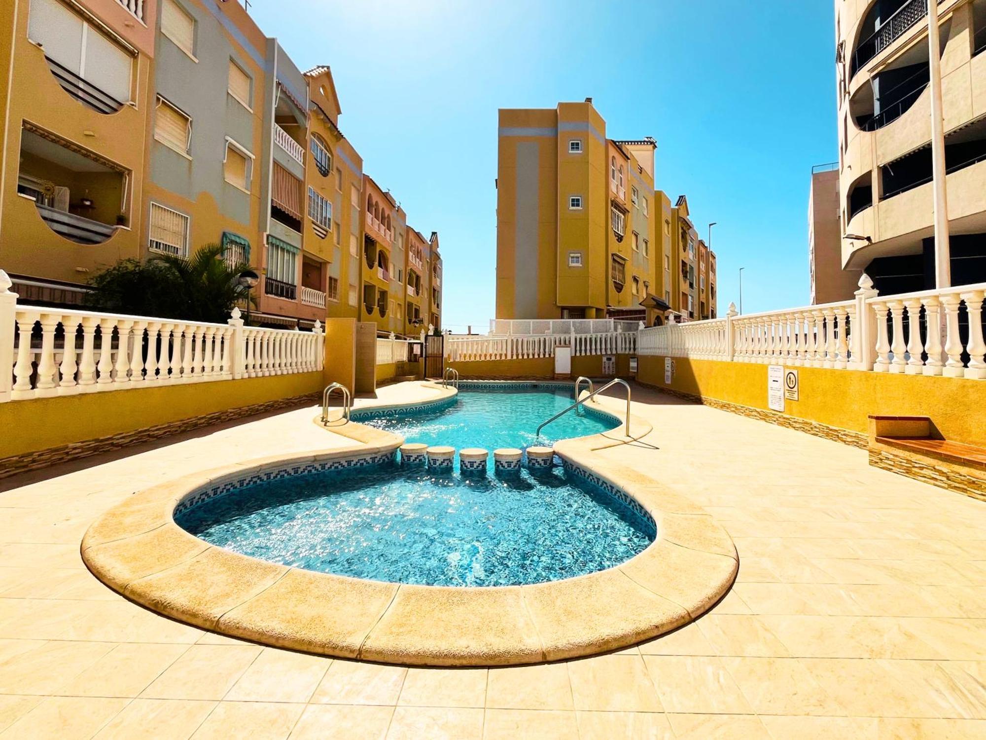 Yellow Apartment-la Mata -2 Min To Beach, Private Garage